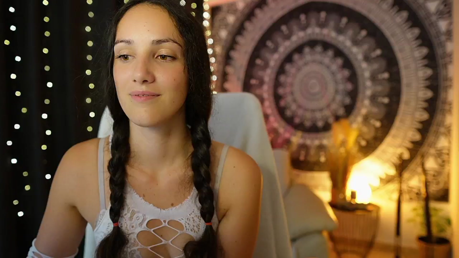 Gallery image thumbnail from Sophie_Rain18's myfreecams stream on, 07/10/2024, 20:53 image 12 of 20