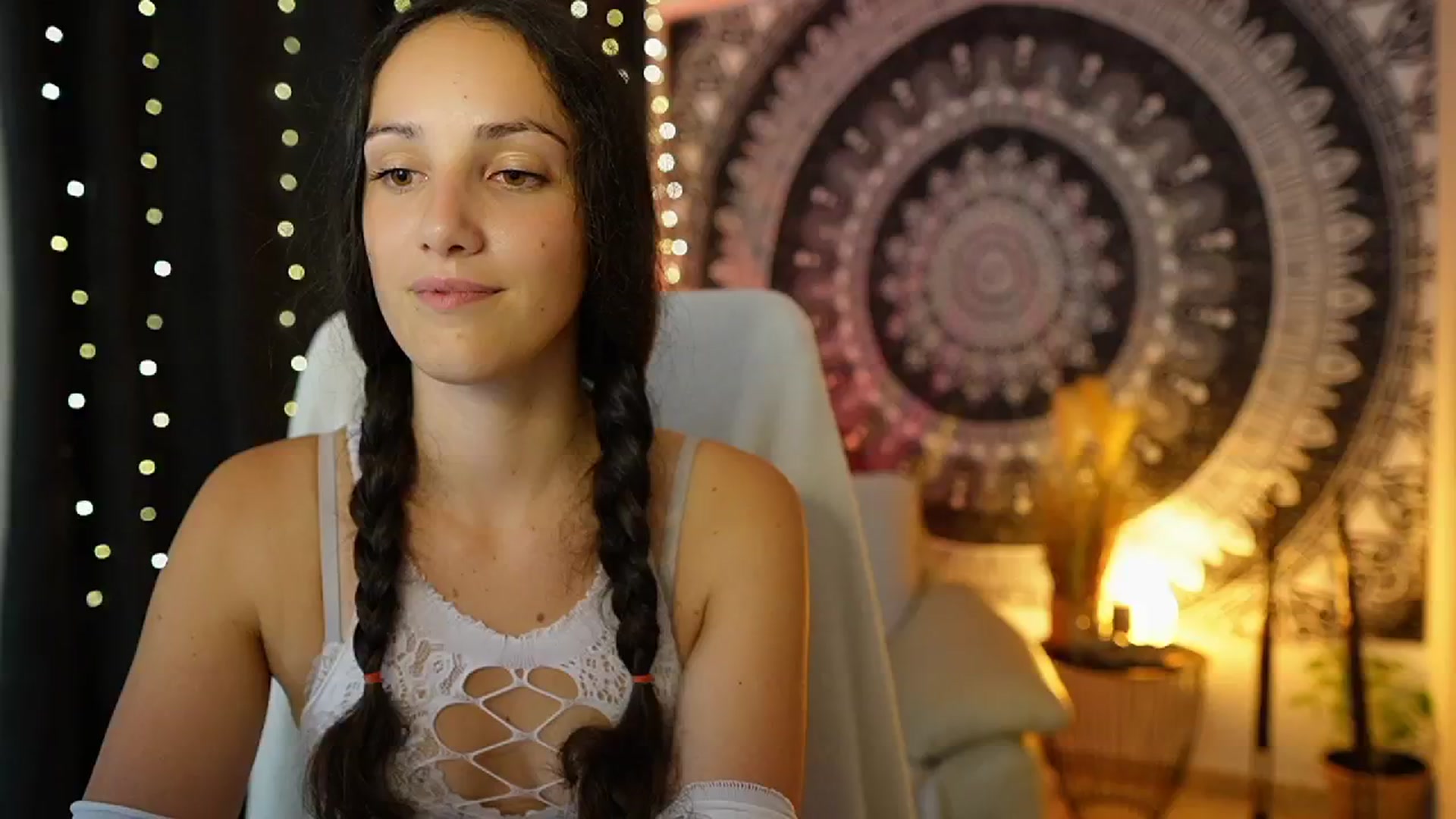 Gallery image thumbnail from Sophie_Rain18's myfreecams stream on, 07/10/2024, 20:53 image 9 of 20