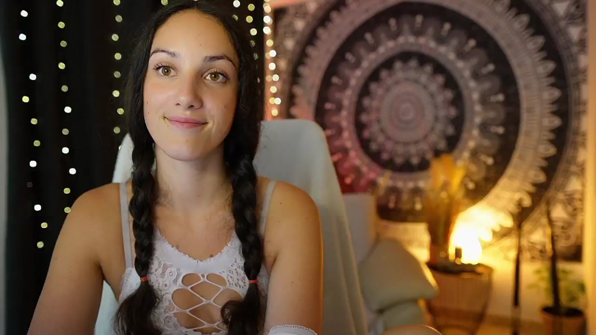 Gallery image thumbnail from Sophie_Rain18's myfreecams stream on, 07/10/2024, 20:53 image 16 of 20