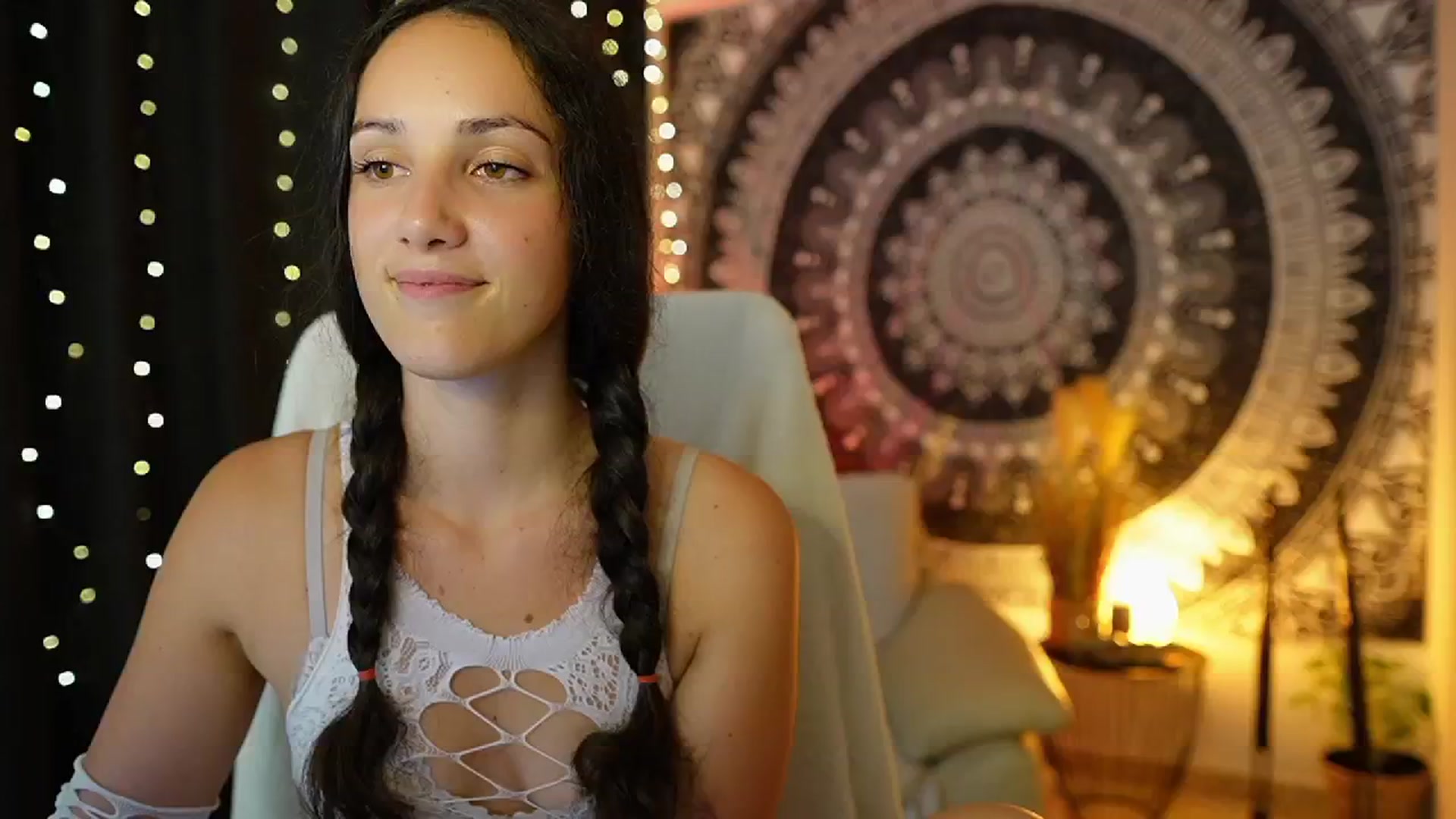 Gallery image thumbnail from Sophie_Rain18's myfreecams stream on, 07/10/2024, 20:53 image 7 of 20
