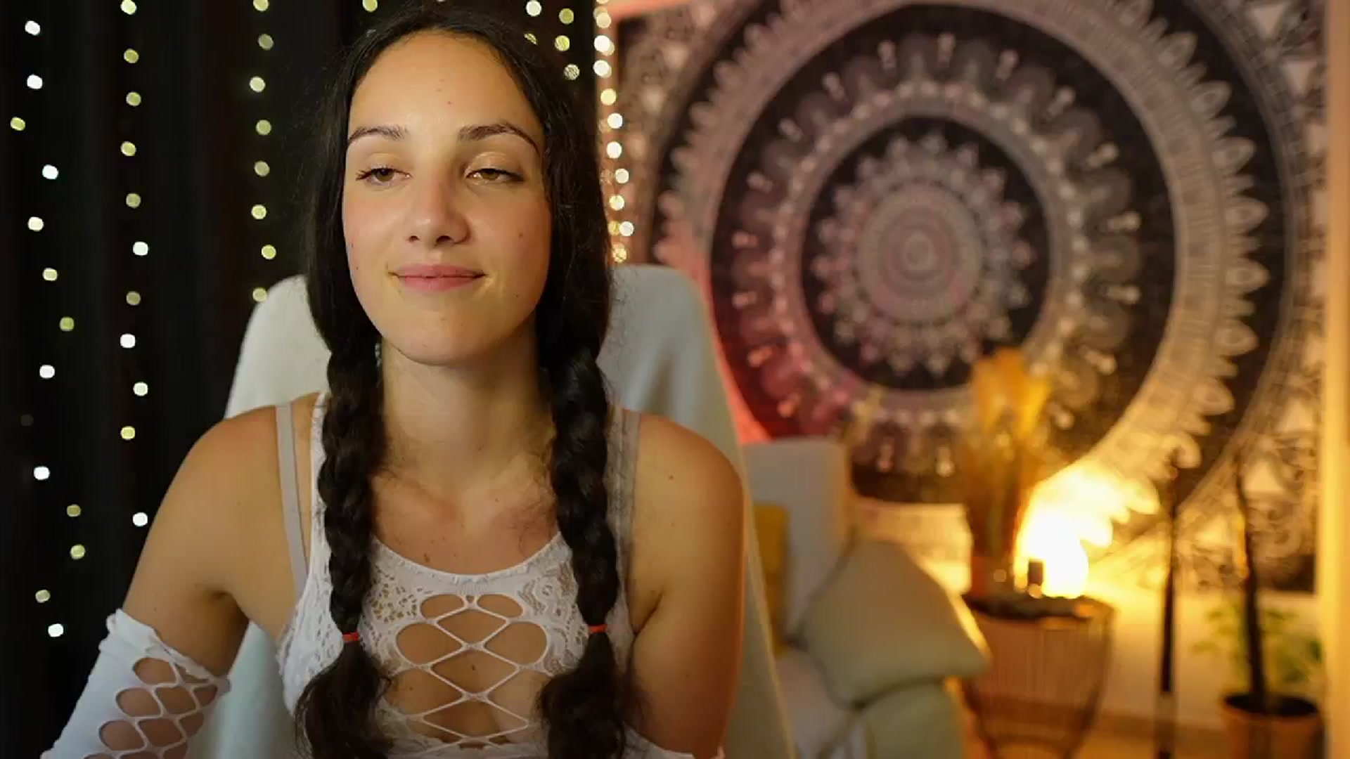 Gallery image thumbnail from Sophie_Rain18's myfreecams stream on, 07/10/2024, 22:14 image 20 of 20