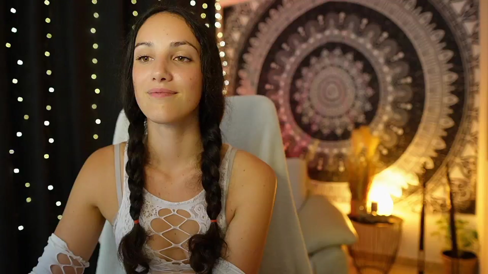 Gallery image thumbnail from Sophie_Rain18's myfreecams stream on, 07/10/2024, 22:14 image 12 of 20