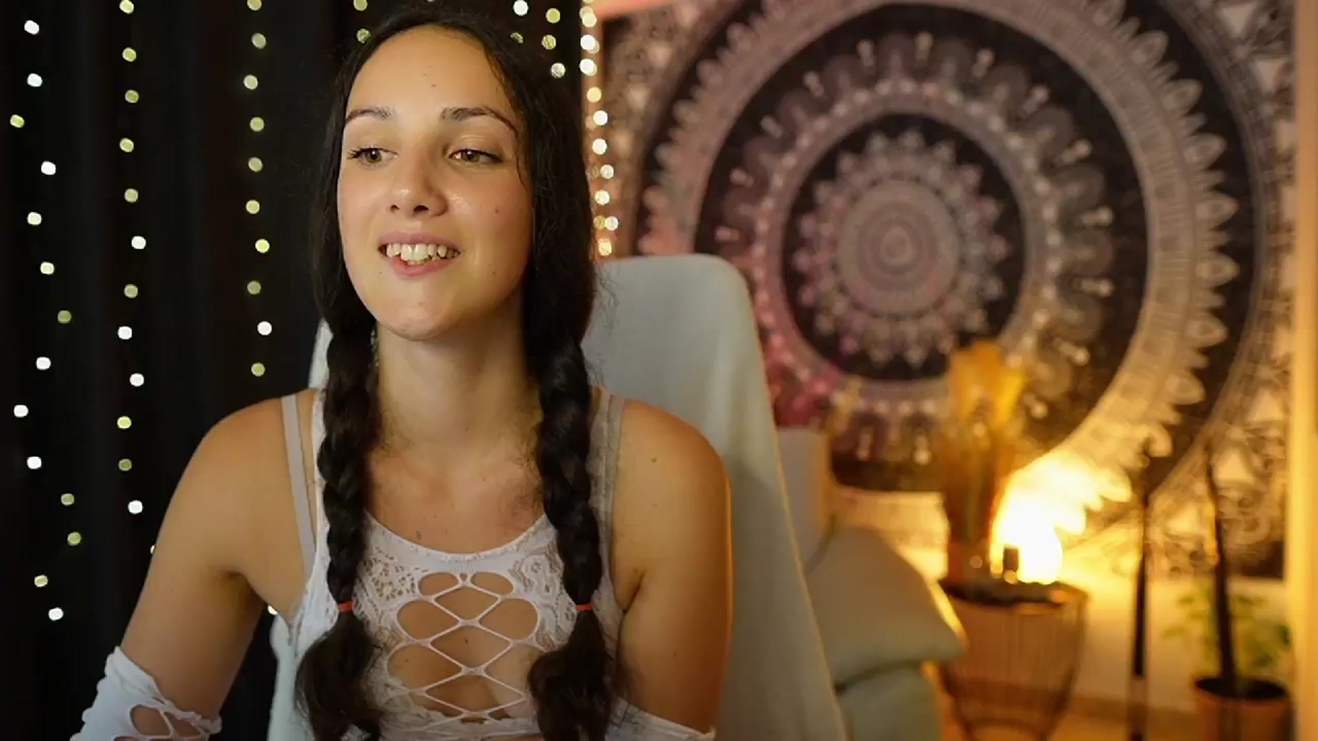 Gallery image thumbnail from Sophie_Rain18's myfreecams stream on, 07/10/2024, 22:14 image 11 of 20