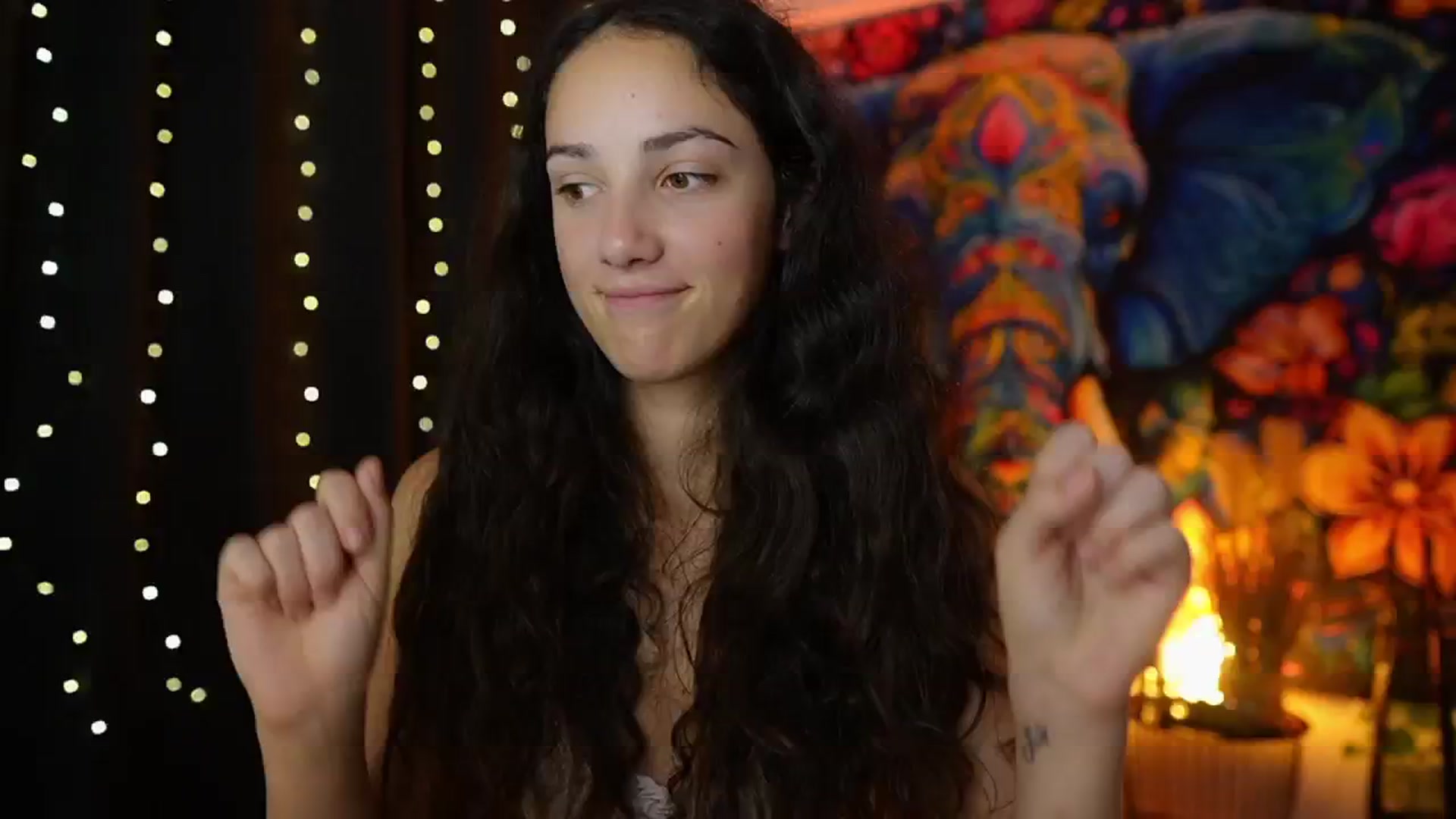 Gallery image thumbnail from Sophie_Rain18's myfreecams stream on, 10/29/2024, 14:01 image 15 of 20