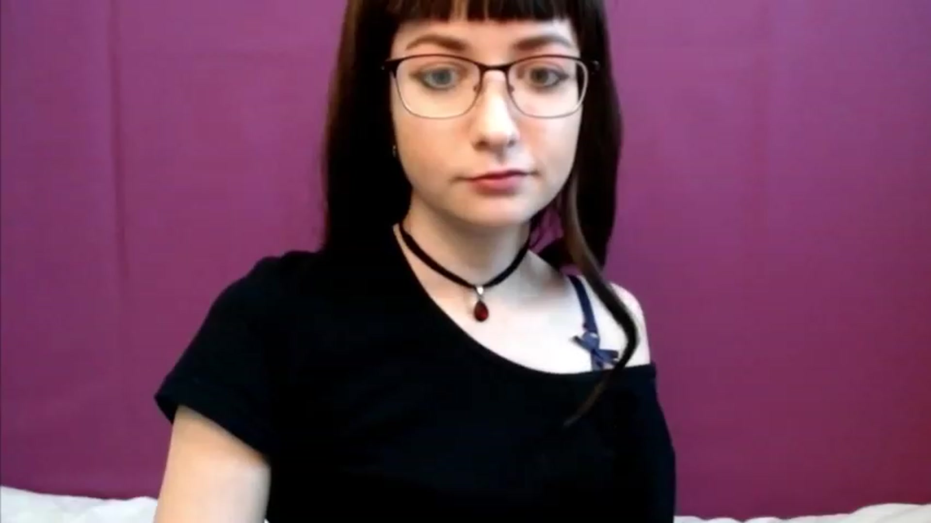 Gallery image thumbnail from Sophie_Smile's myfreecams stream on, 12/11/2022, 04:54 image 9 of 20