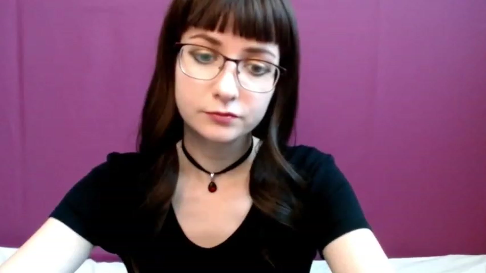 Gallery image thumbnail from Sophie_Smile's myfreecams stream on, 12/18/2022, 06:52 image 16 of 20
