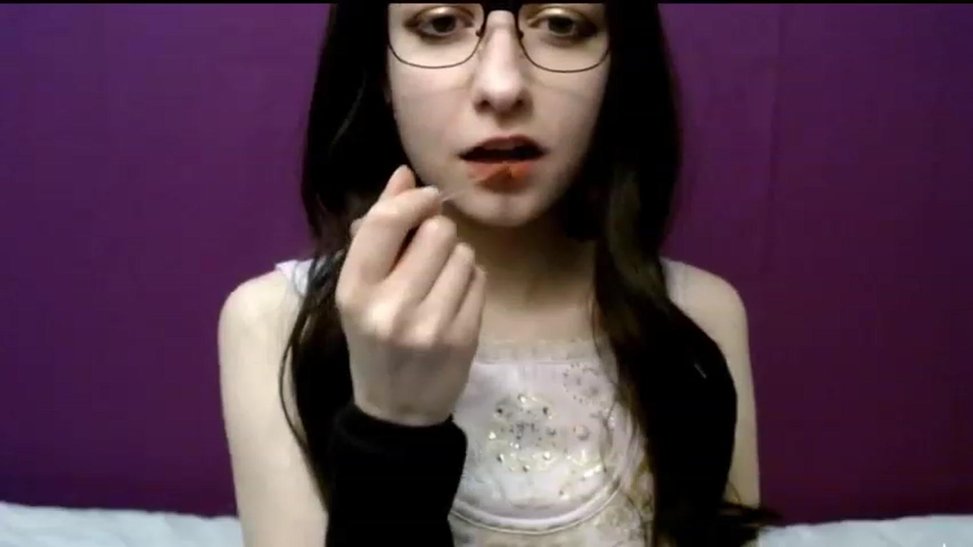 Gallery image thumbnail from Sophie_Smile's myfreecams stream on, 03/18/2023, 14:29 image 19 of 20