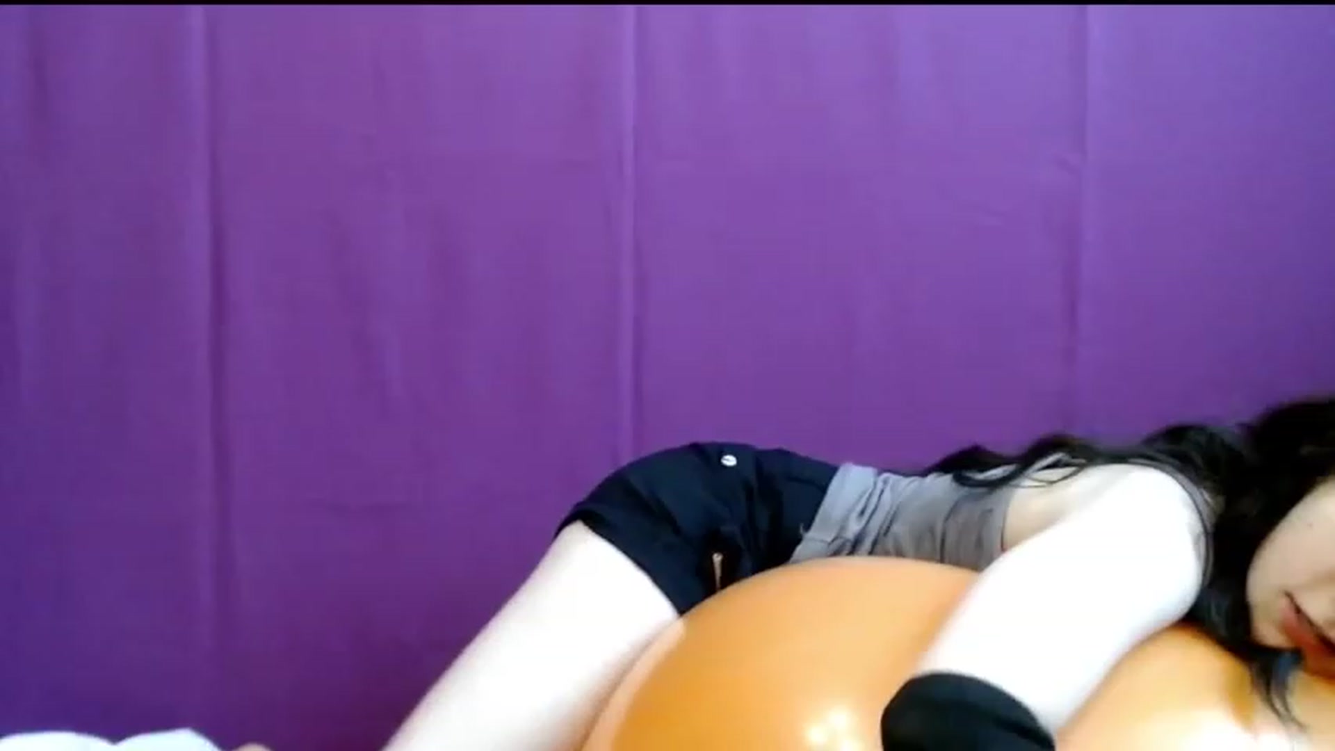 Gallery image thumbnail from Sophie_Smile's myfreecams stream on, 06/12/2023, 05:45 image 7 of 20