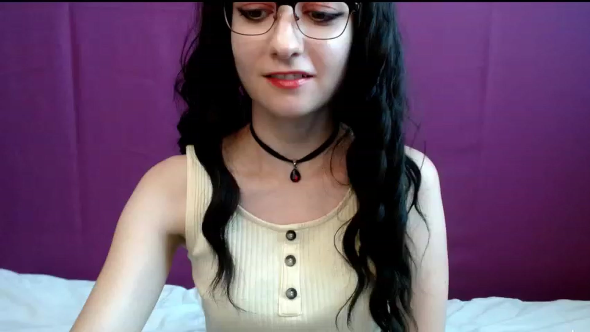 Gallery image thumbnail from Sophie_Smile's myfreecams stream on, 08/27/2023, 07:18 image 18 of 20