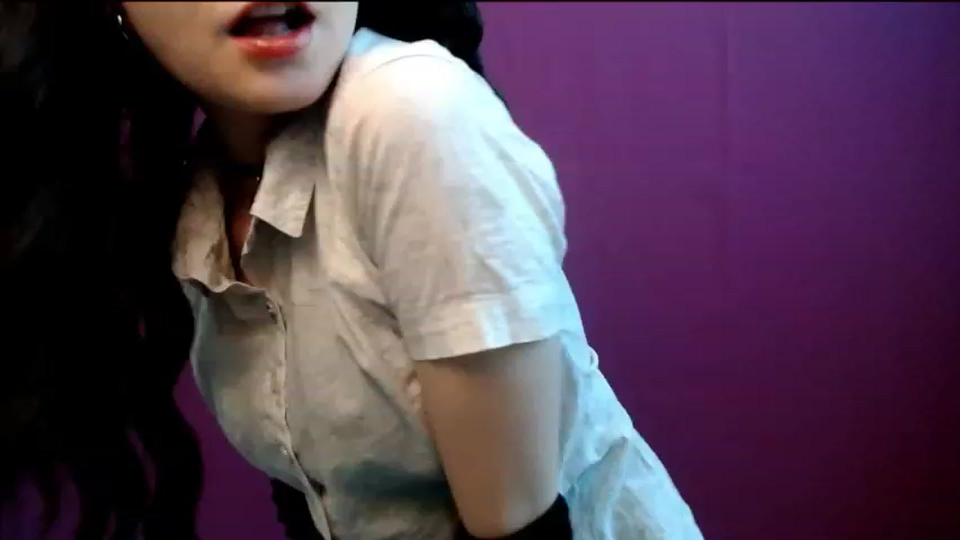 Gallery image thumbnail from Sophie_Smile's myfreecams stream on, 12/24/2023, 04:54 image 3 of 20