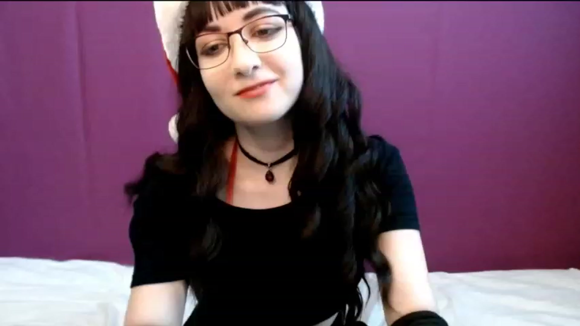 Gallery image thumbnail from Sophie_Smile's myfreecams stream on, 12/25/2023, 05:34 image 6 of 20