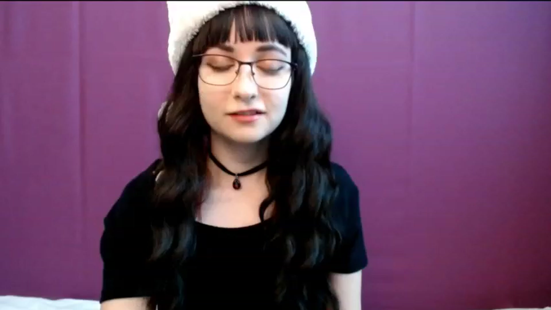Gallery image thumbnail from Sophie_Smile's myfreecams stream on, 12/25/2023, 05:34 image 18 of 20