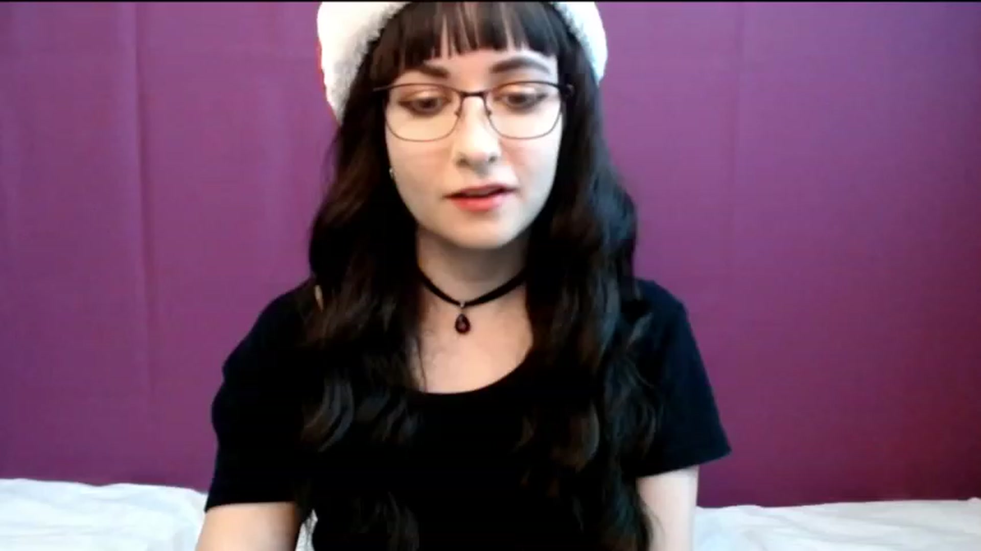 Gallery image thumbnail from Sophie_Smile's myfreecams stream on, 12/25/2023, 05:34 image 11 of 20