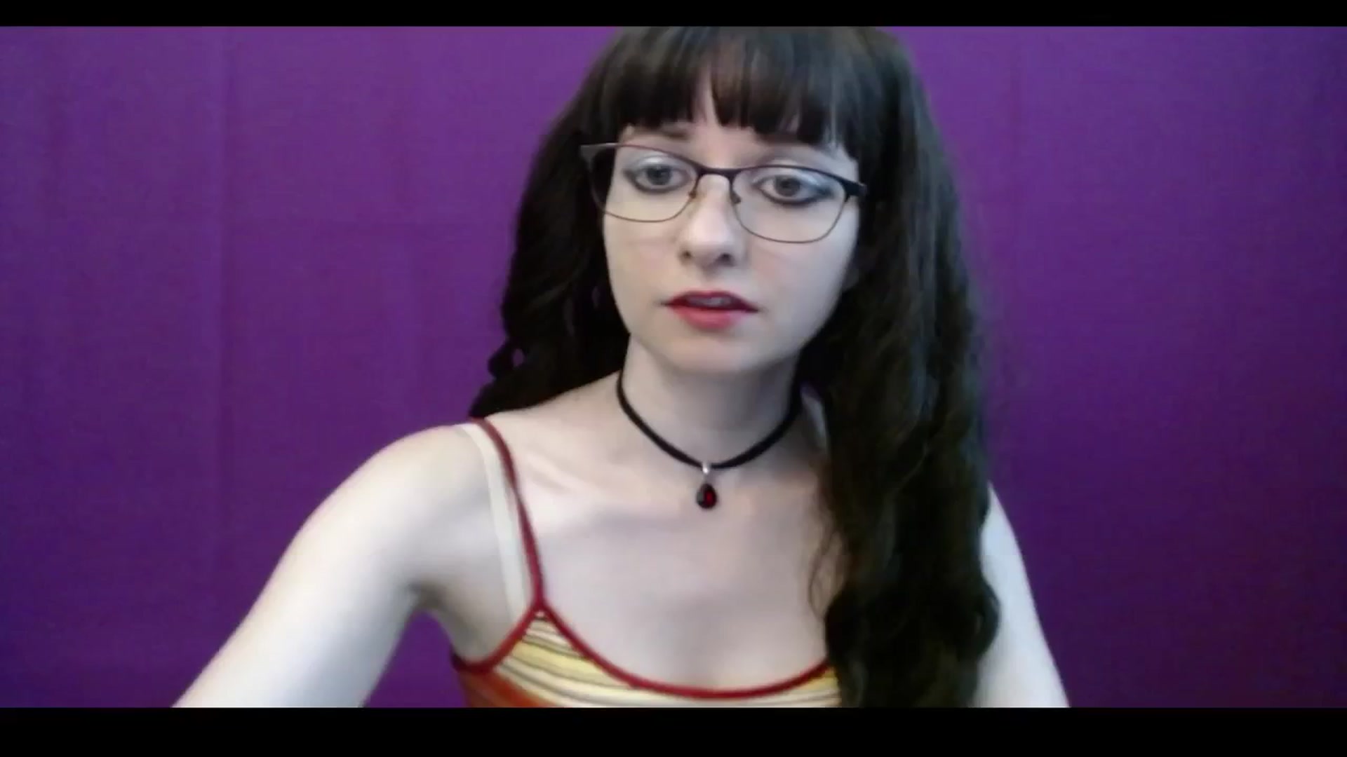 Gallery image thumbnail from Sophie_Smile's myfreecams stream on, 06/30/2024, 05:04 image 18 of 20