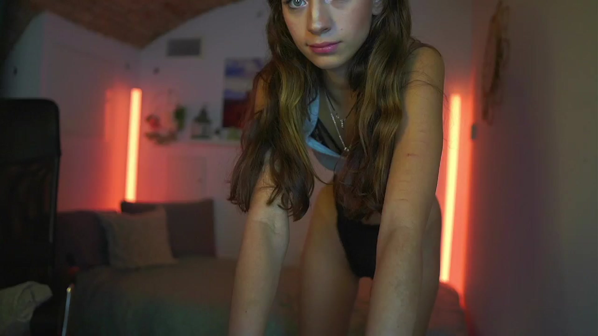 Gallery image thumbnail from Sophie__Grey's myfreecams stream on, 07/13/2025, 16:27 image 16 of 20