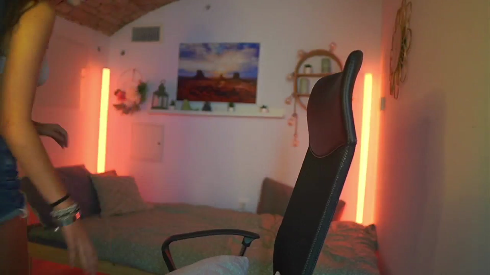Gallery image thumbnail from Sophie__Grey's myfreecams stream on, 07/14/2025, 15:42 image 17 of 20