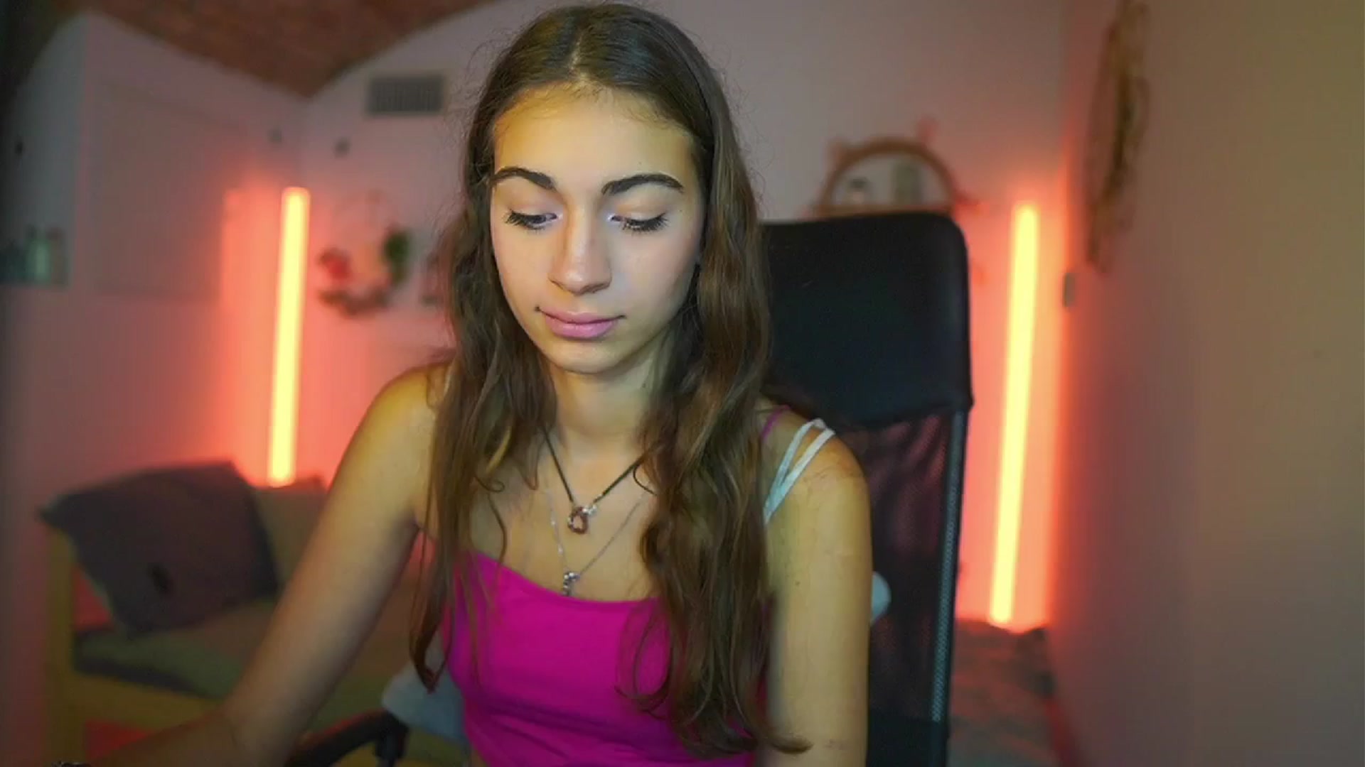 Gallery image thumbnail from Sophie__Grey's myfreecams stream on, 07/14/2025, 15:42 image 3 of 20