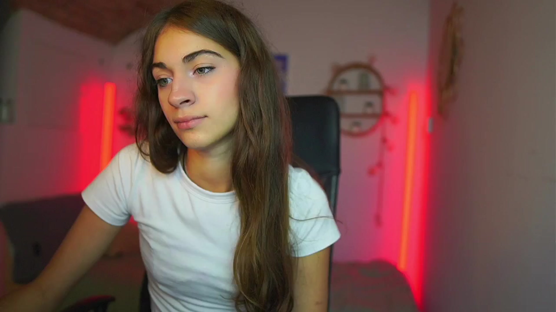 Gallery image thumbnail from Sophie__Grey's myfreecams stream on, 07/15/2025, 14:49 image 3 of 20
