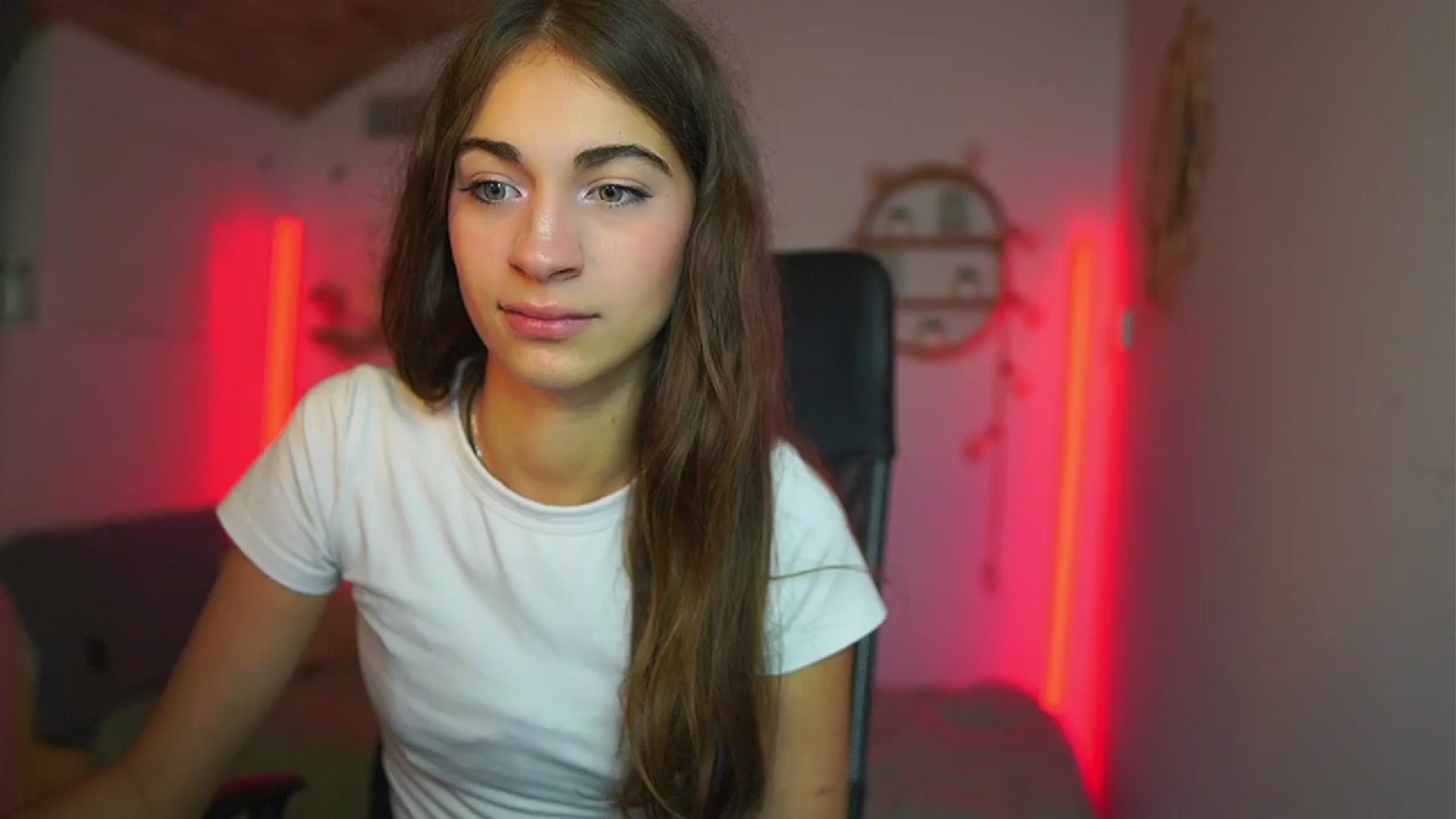 Gallery image thumbnail from Sophie__Grey's myfreecams stream on, 07/15/2025, 14:49 image 2 of 20