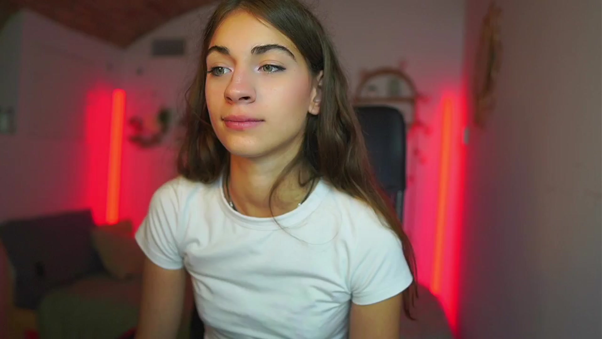 Gallery image thumbnail from Sophie__Grey's myfreecams stream on, 07/15/2025, 17:12 image 13 of 20