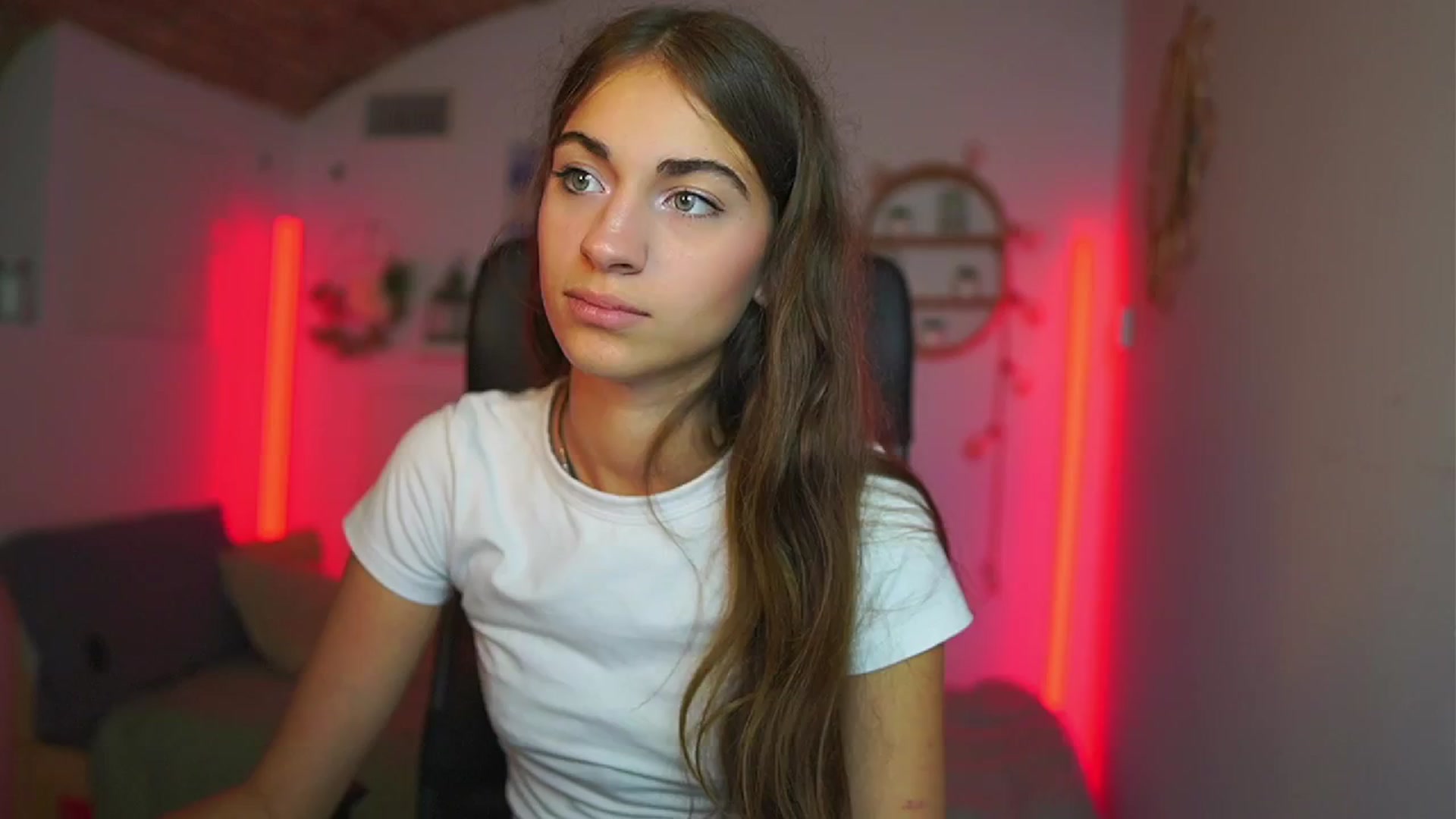 Gallery image thumbnail from Sophie__Grey's myfreecams stream on, 07/15/2025, 17:12 image 15 of 20