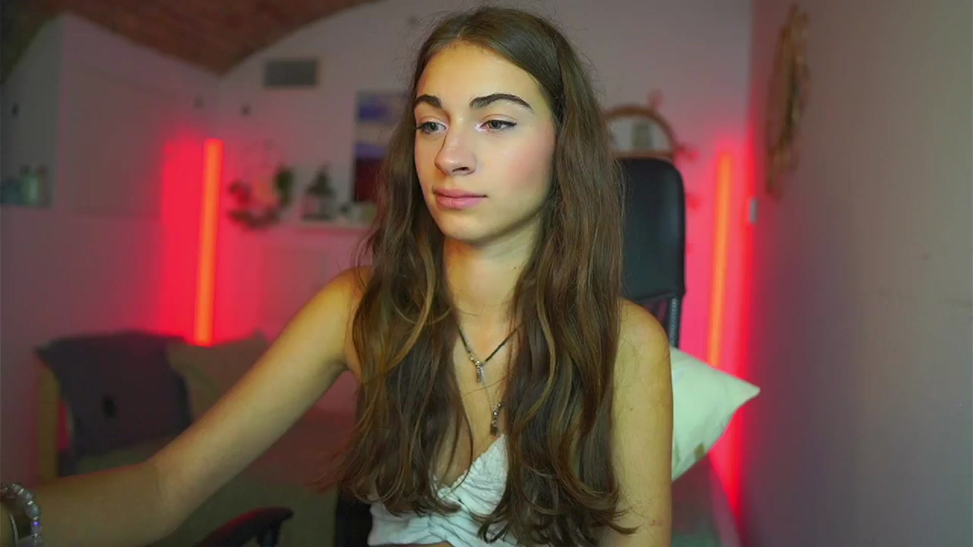 Gallery image thumbnail from Sophie__Grey's myfreecams stream on, 07/16/2025, 15:51 image 5 of 20