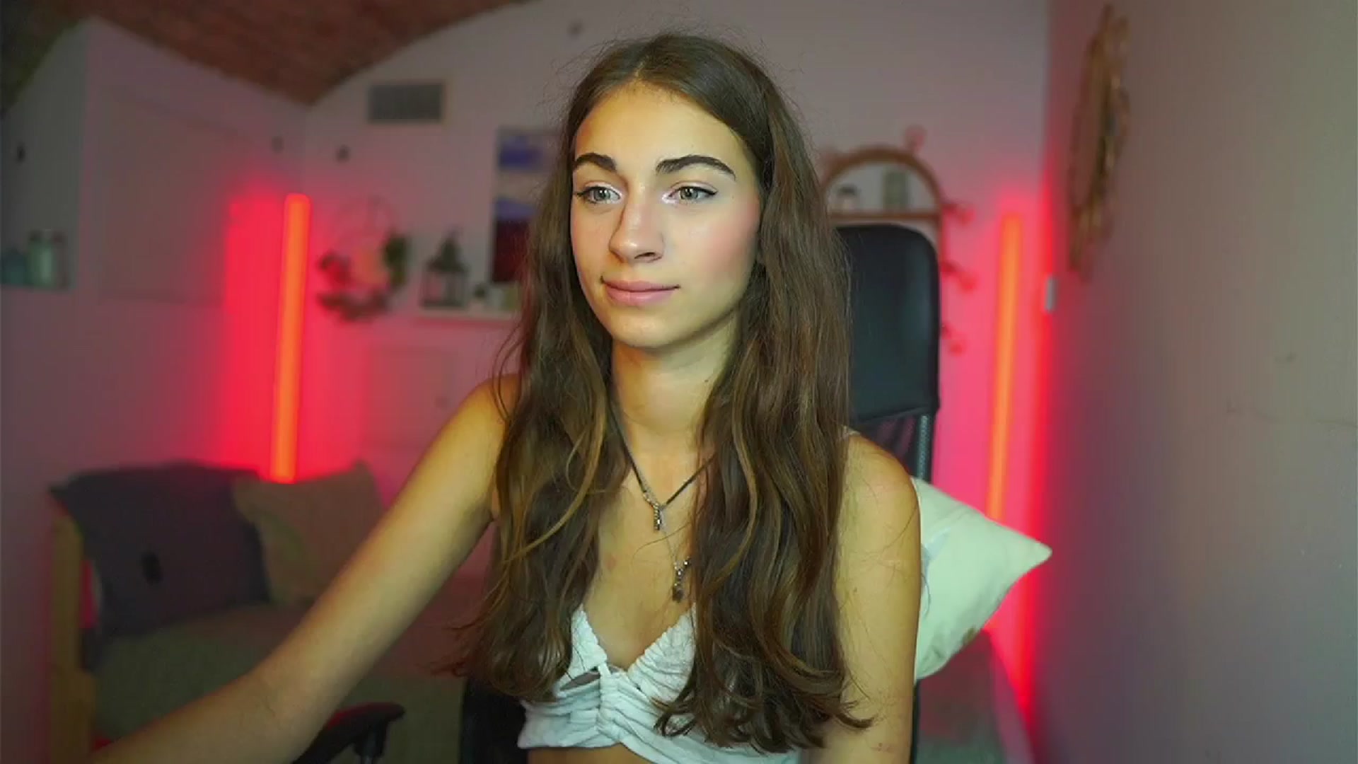 Gallery image thumbnail from Sophie__Grey's myfreecams stream on, 07/16/2025, 15:51 image 13 of 20