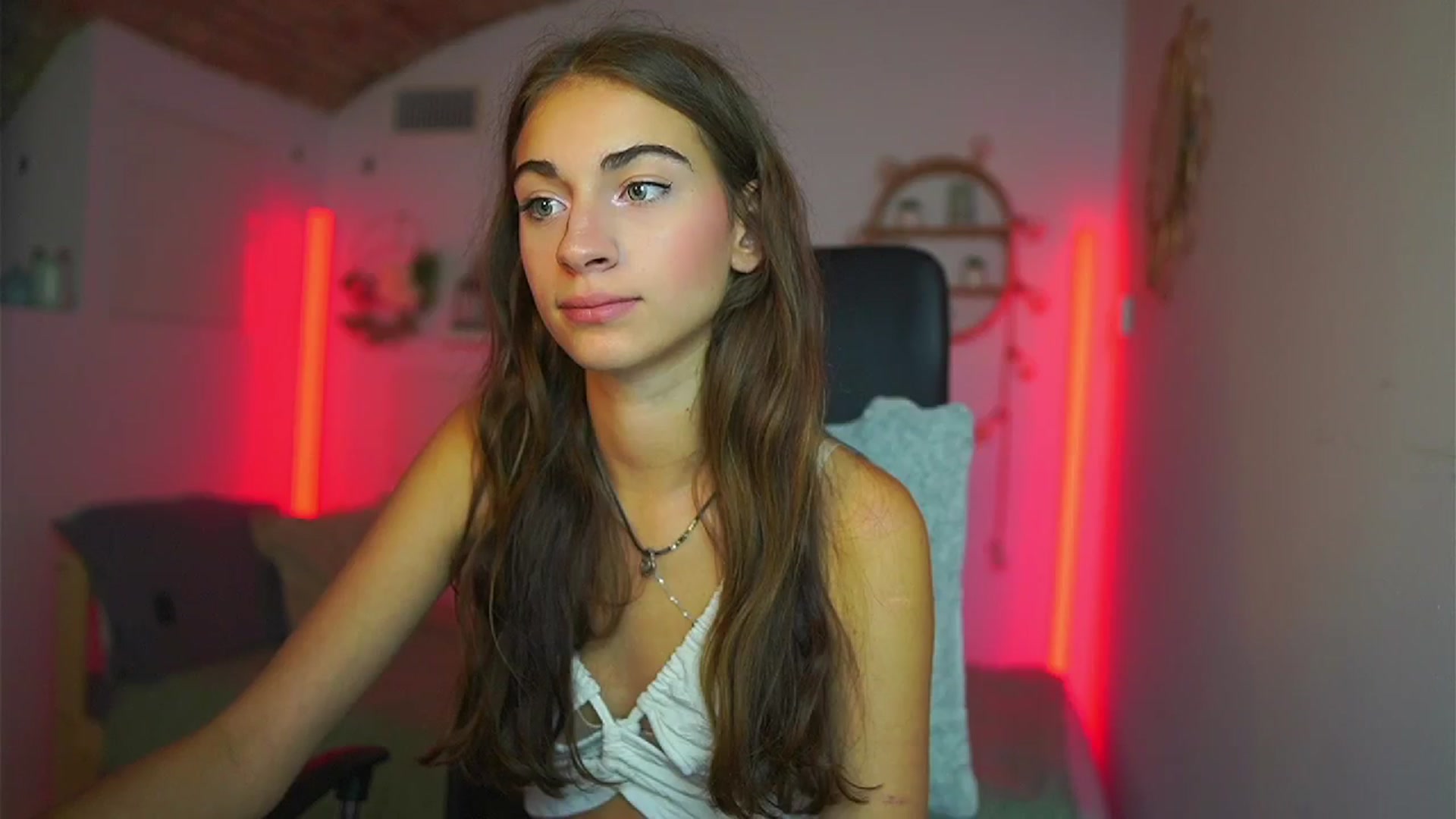Gallery image thumbnail from Sophie__Grey's myfreecams stream on, 07/16/2025, 17:24 image 11 of 20