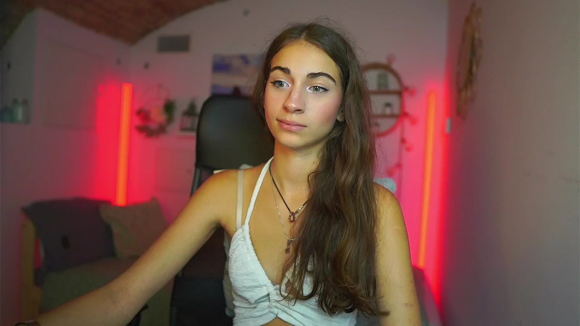 Gallery image thumbnail from Sophie__Grey's myfreecams stream on, 07/16/2025, 18:02 image 13 of 20