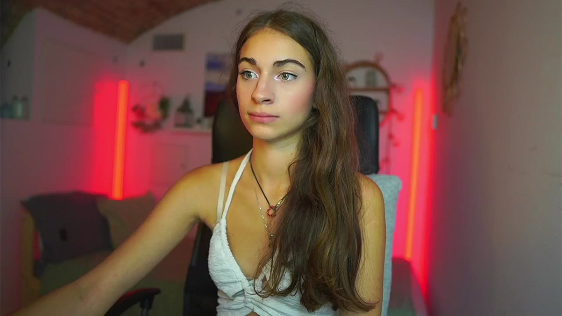 Gallery image thumbnail from Sophie__Grey's myfreecams stream on, 07/16/2025, 18:02 image 1 of 20