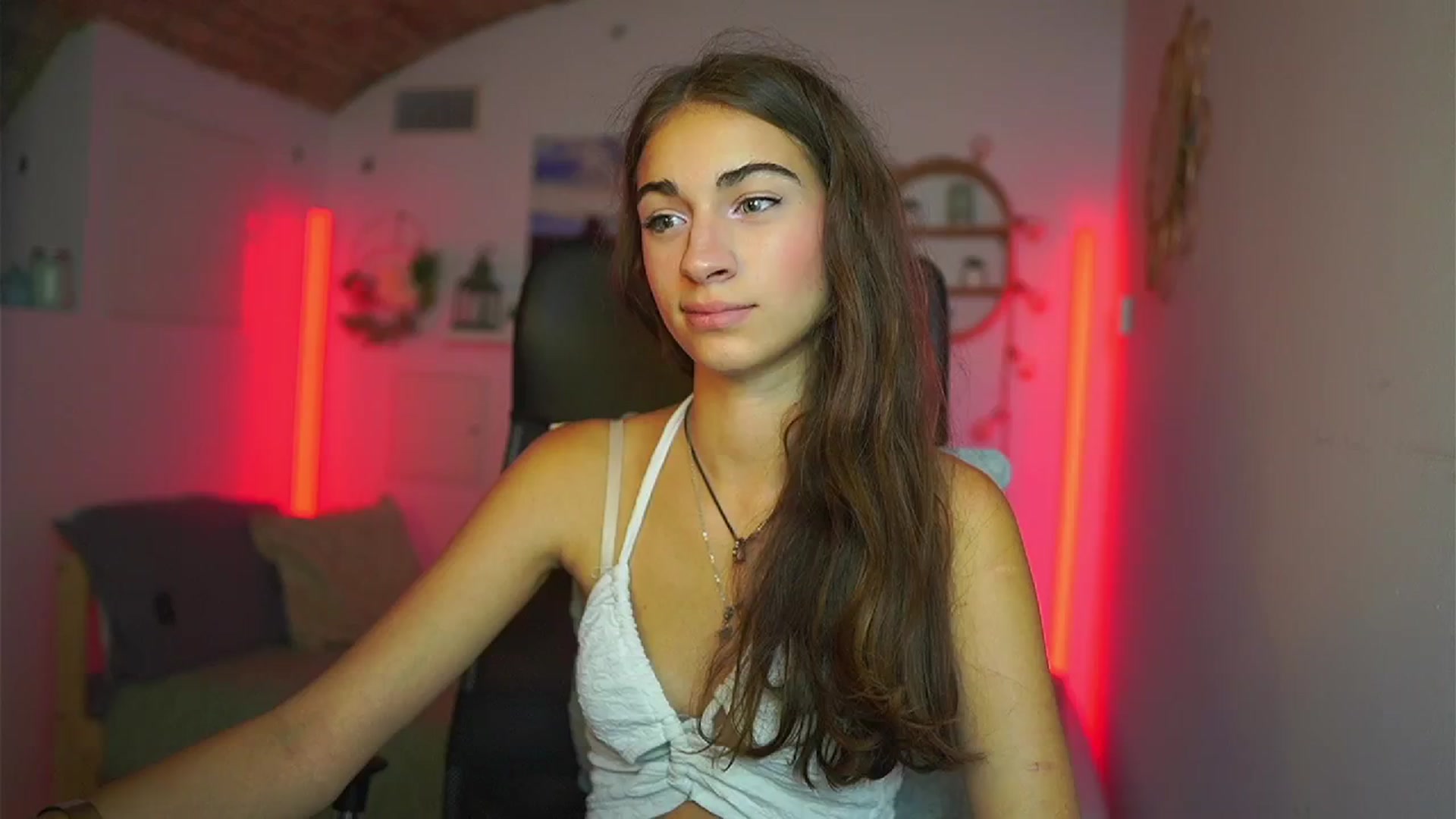 Gallery image thumbnail from Sophie__Grey's myfreecams stream on, 07/16/2025, 18:02 image 10 of 20