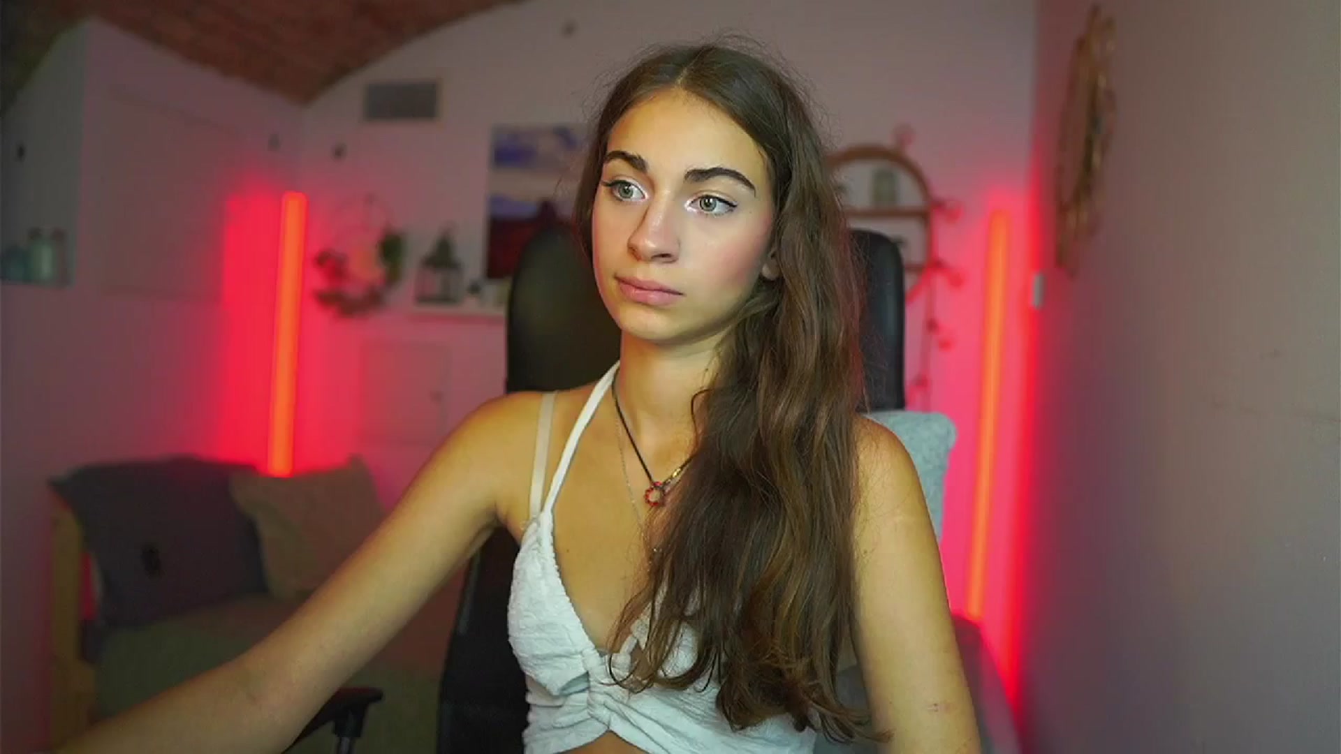 Gallery image thumbnail from Sophie__Grey's myfreecams stream on, 07/16/2025, 18:02 image 5 of 20