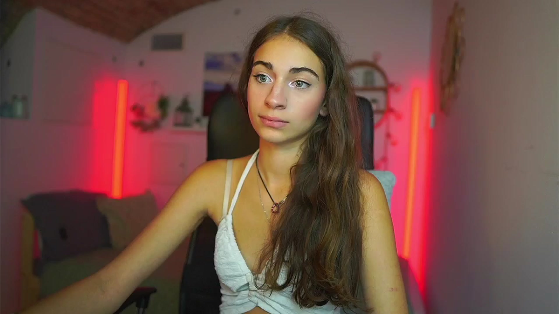Gallery image thumbnail from Sophie__Grey's myfreecams stream on, 07/16/2025, 18:02 image 7 of 20