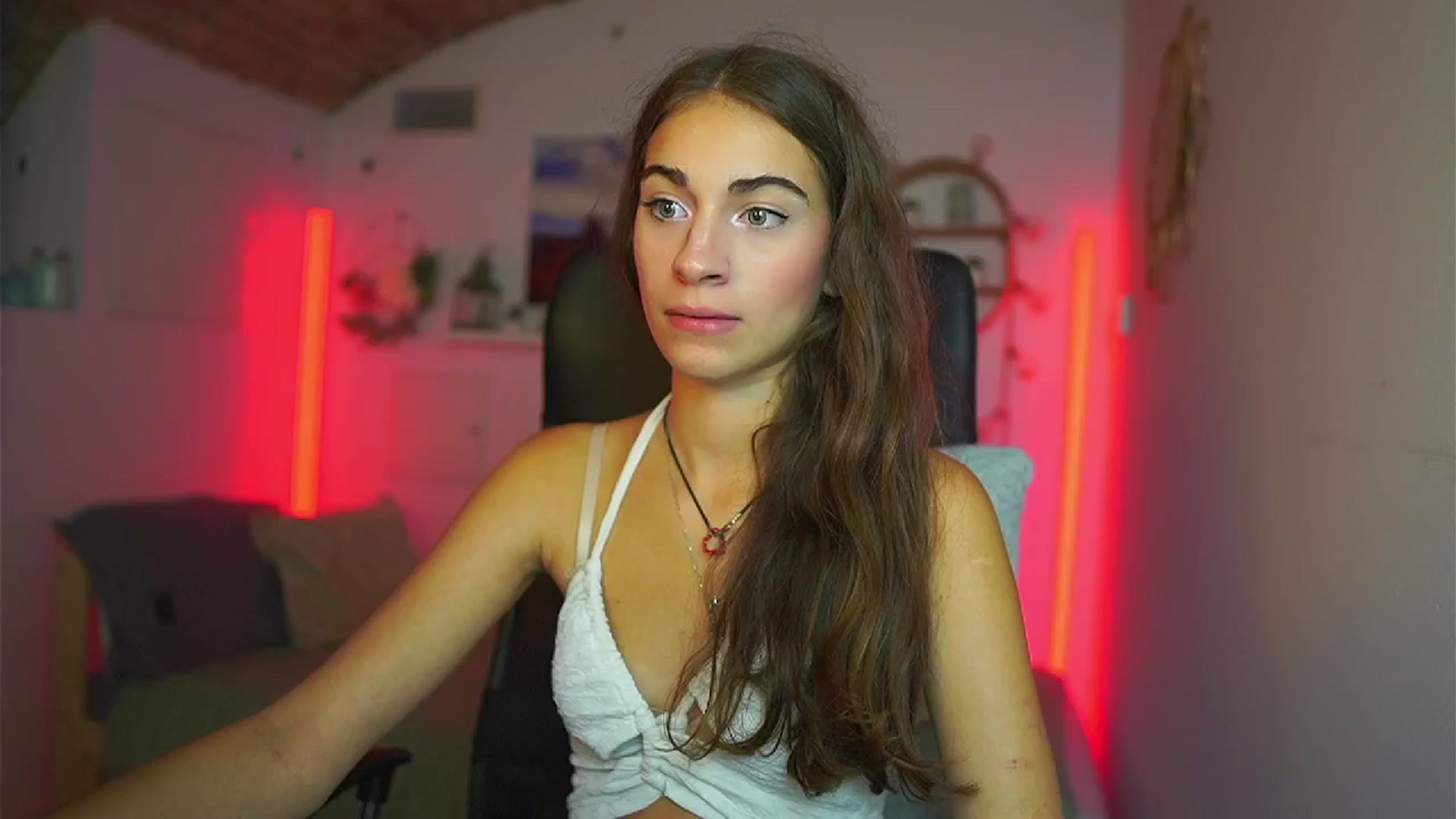 Gallery image thumbnail from Sophie__Grey's myfreecams stream on, 07/16/2025, 18:02 image 4 of 20
