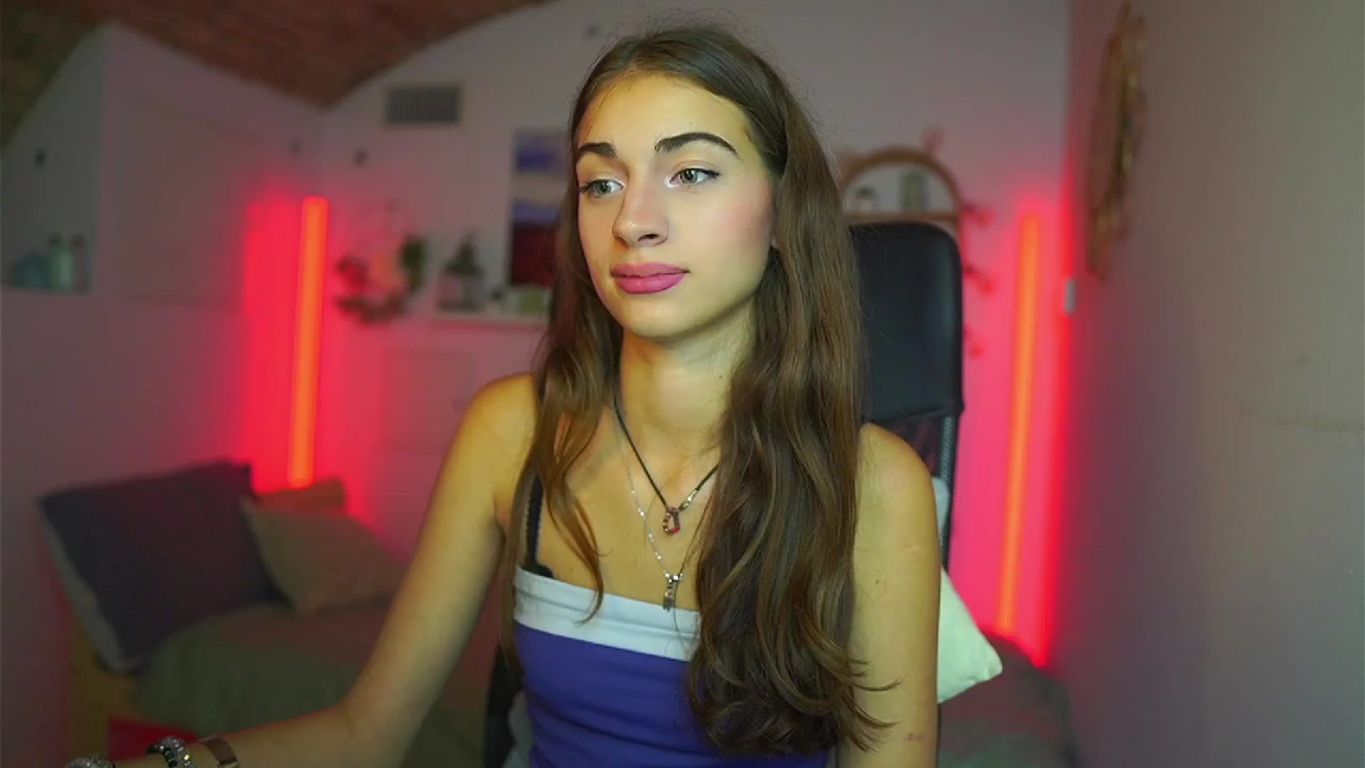 Gallery image thumbnail from Sophie__Grey's myfreecams stream on, 07/17/2025, 16:02 image 10 of 20