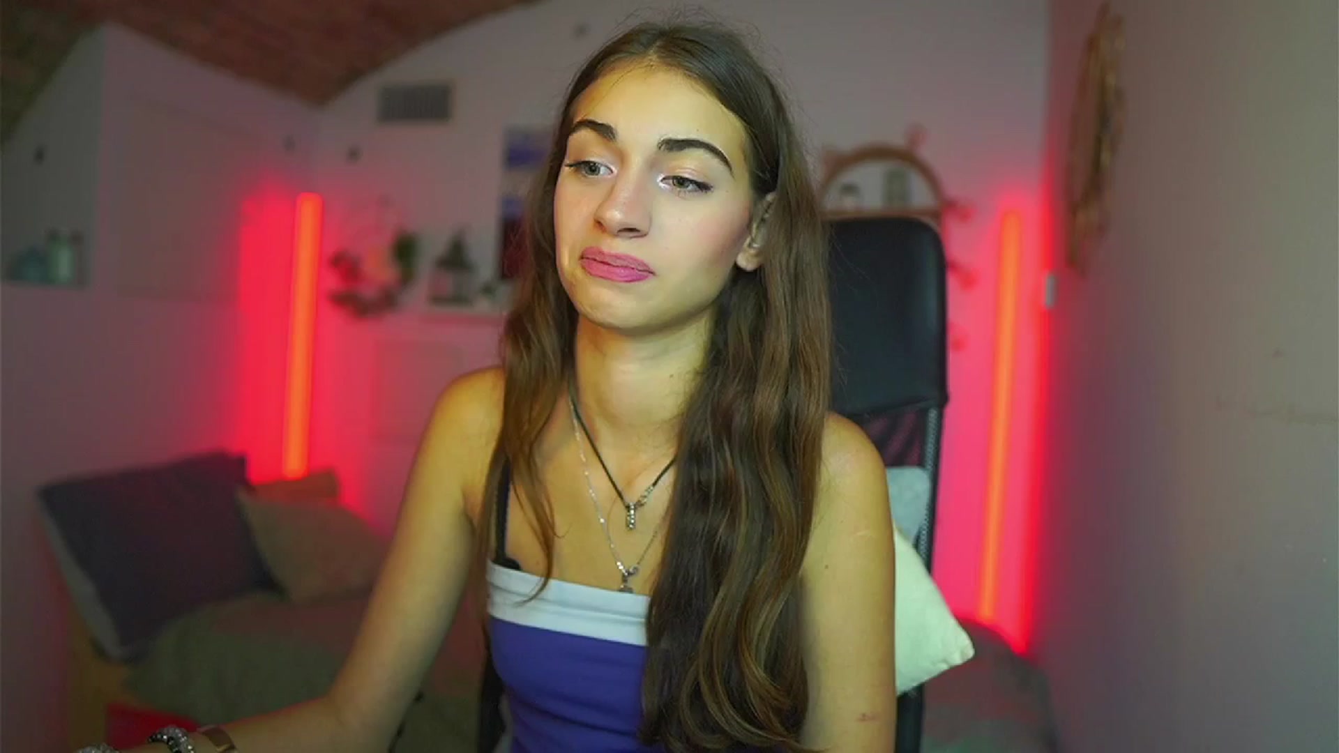 Gallery image thumbnail from Sophie__Grey's myfreecams stream on, 07/17/2025, 16:02 image 12 of 20