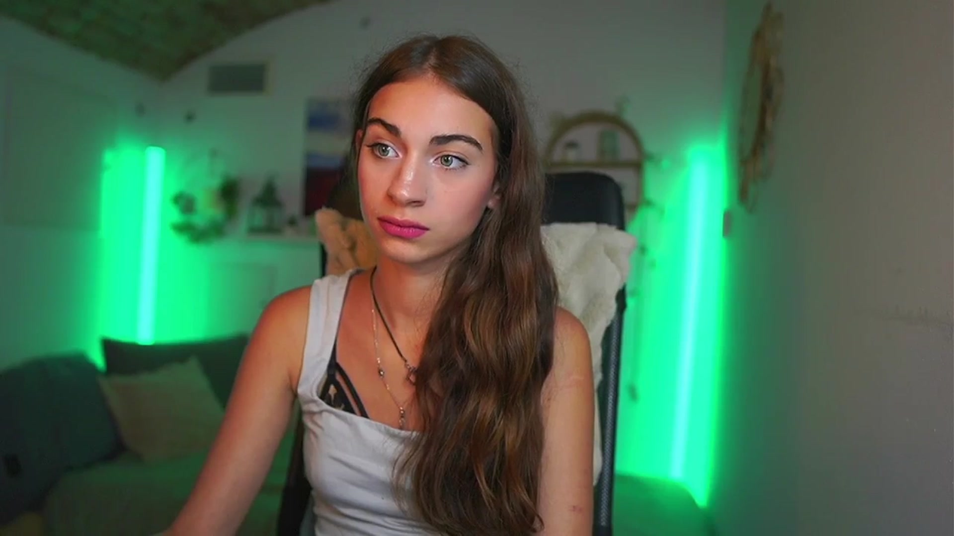 Gallery image thumbnail from Sophie__Grey's myfreecams stream on, 07/22/2025, 15:52 image 8 of 20