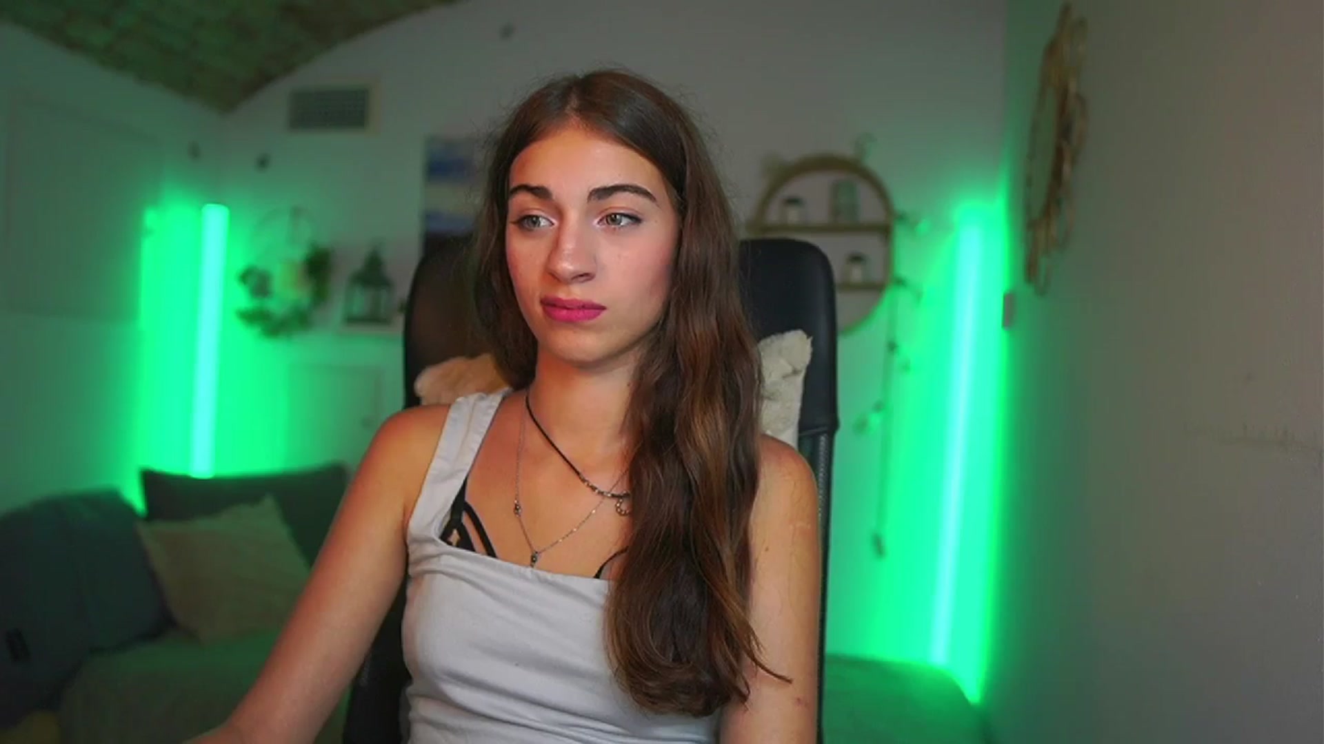 Gallery image thumbnail from Sophie__Grey's myfreecams stream on, 07/22/2025, 15:52 image 20 of 20