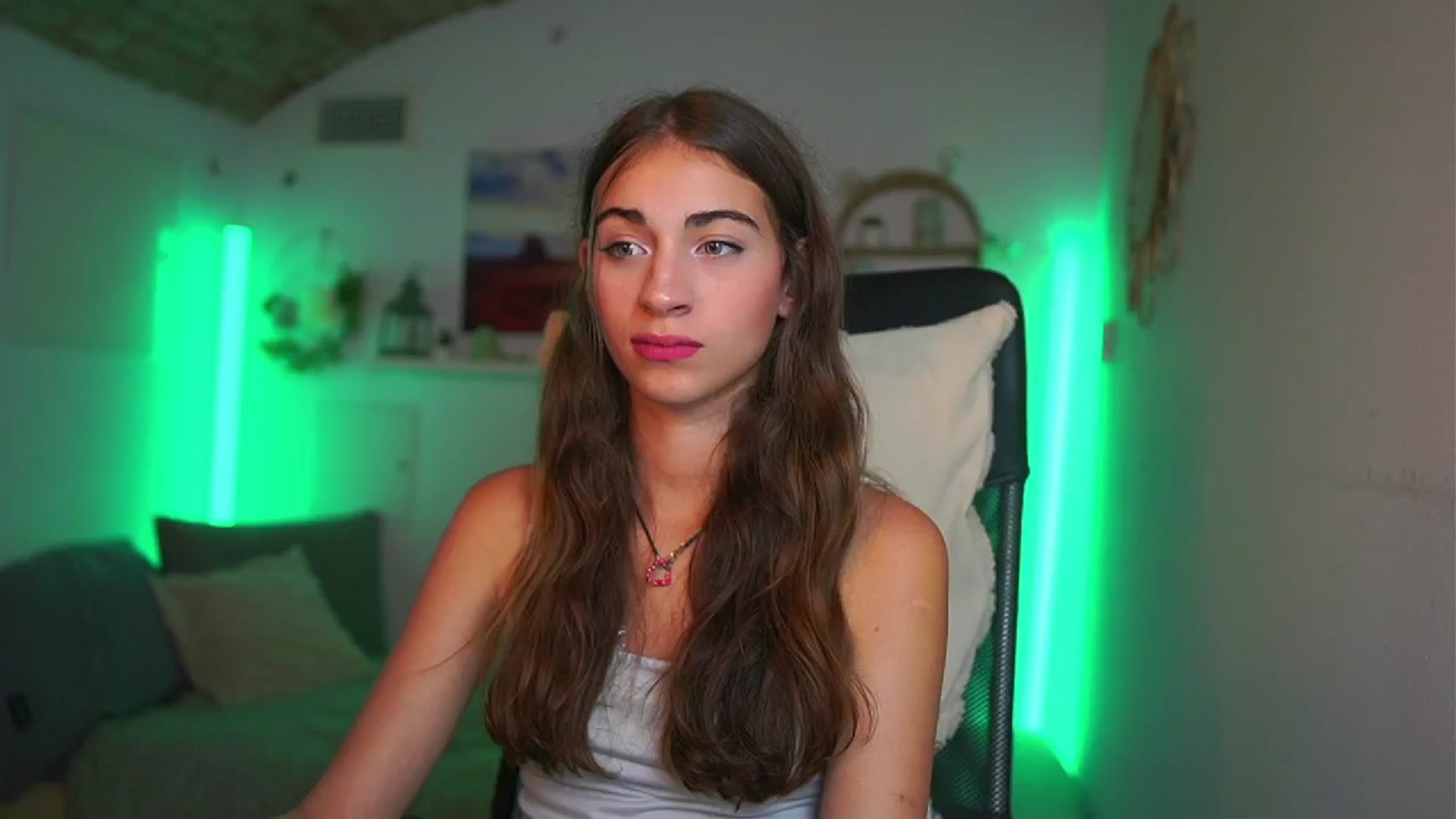 Gallery image thumbnail from Sophie__Grey's myfreecams stream on, 07/22/2025, 15:52 image 1 of 20