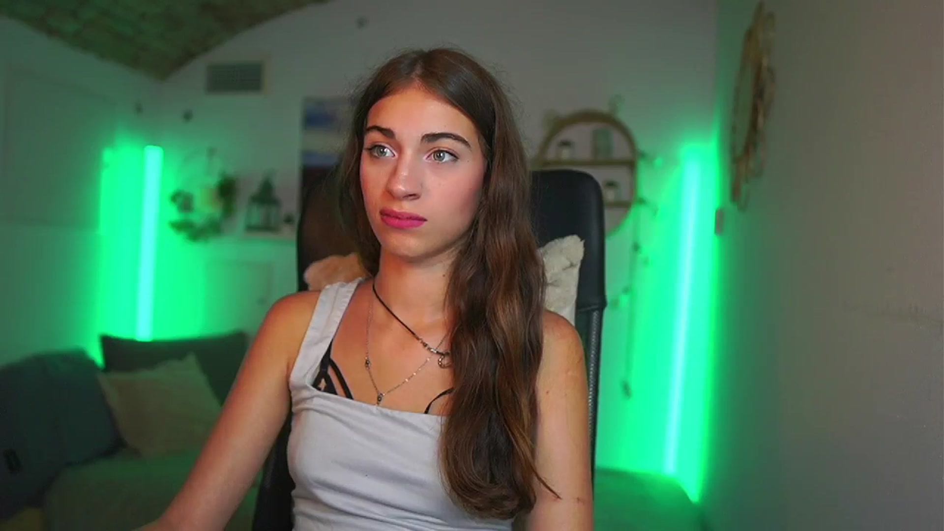Gallery image thumbnail from Sophie__Grey's myfreecams stream on, 07/22/2025, 15:52 image 19 of 20