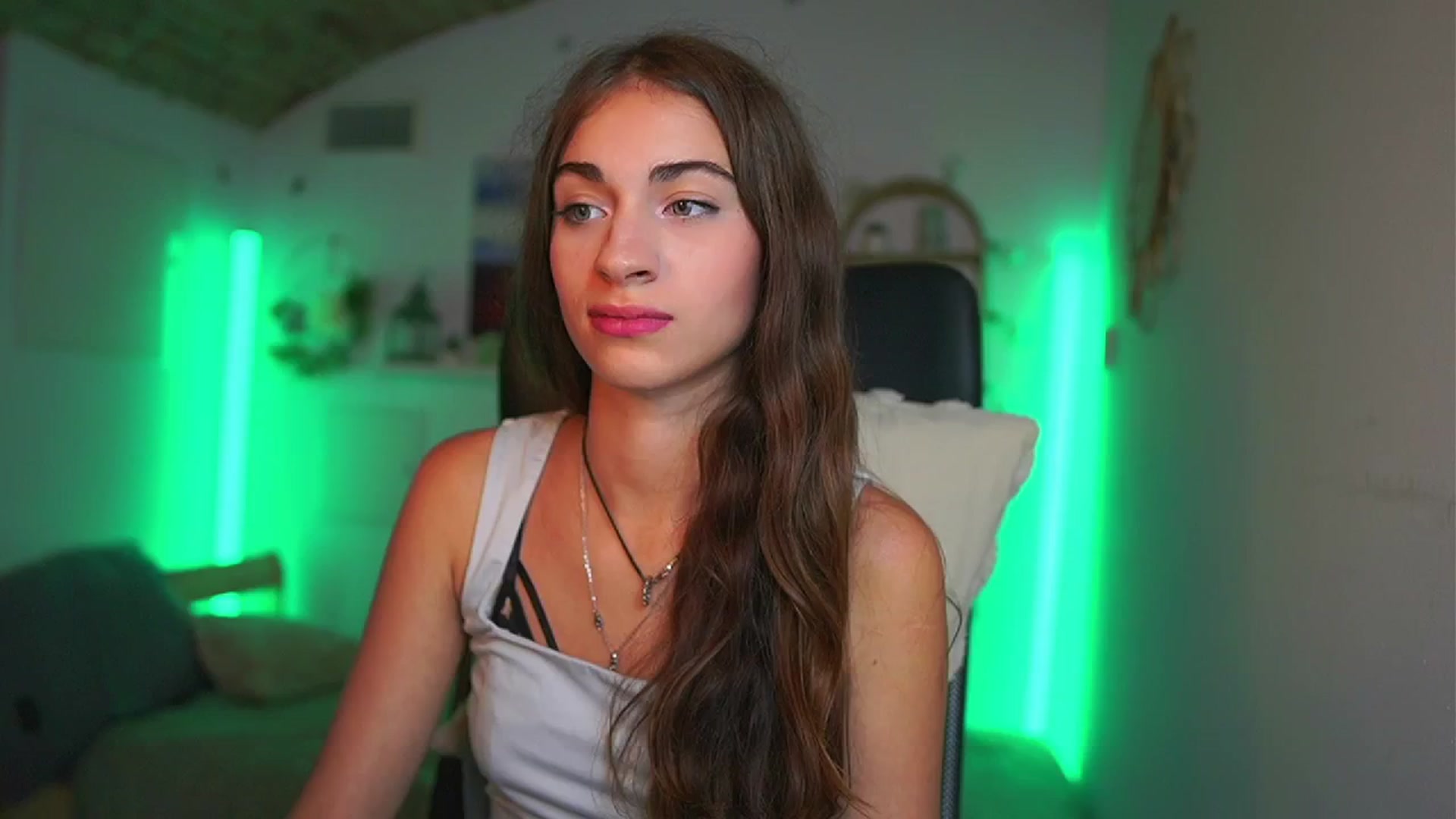 Gallery image thumbnail from Sophie__Grey's myfreecams stream on, 07/22/2025, 18:06 image 2 of 20