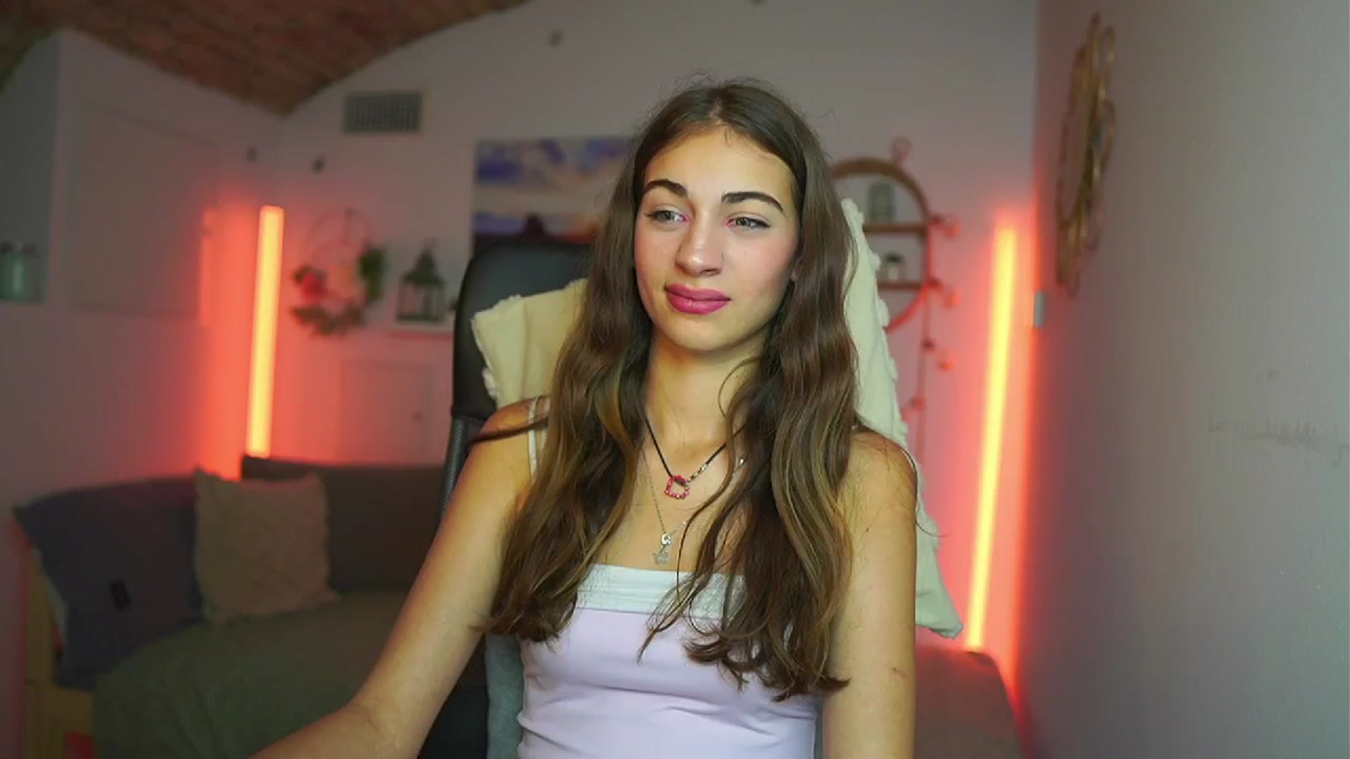 Gallery image thumbnail from Sophie__Grey's myfreecams stream on, 07/23/2025, 13:52 image 7 of 20