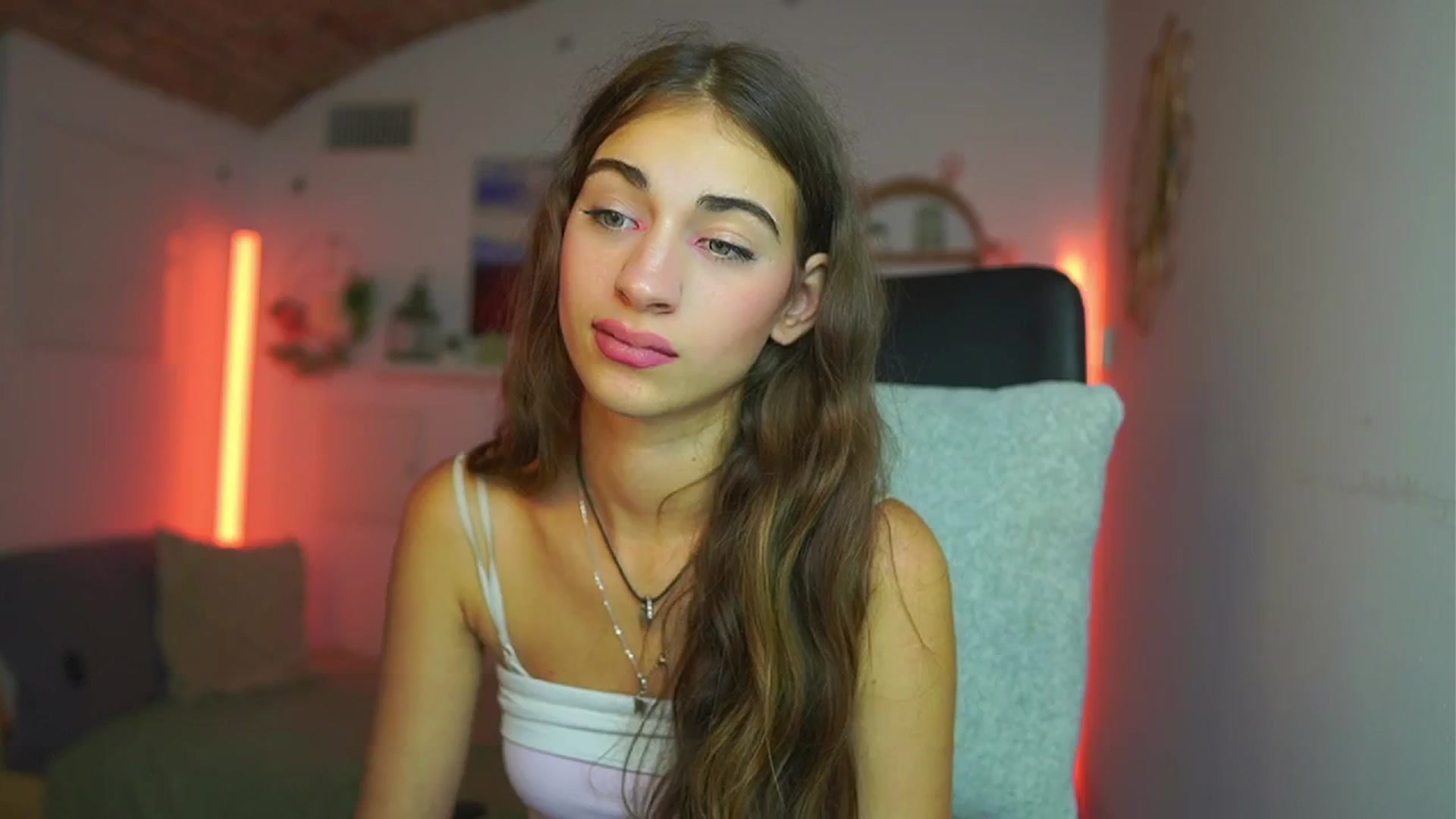 Gallery image thumbnail from Sophie__Grey's myfreecams stream on, 07/23/2025, 15:00 image 12 of 20