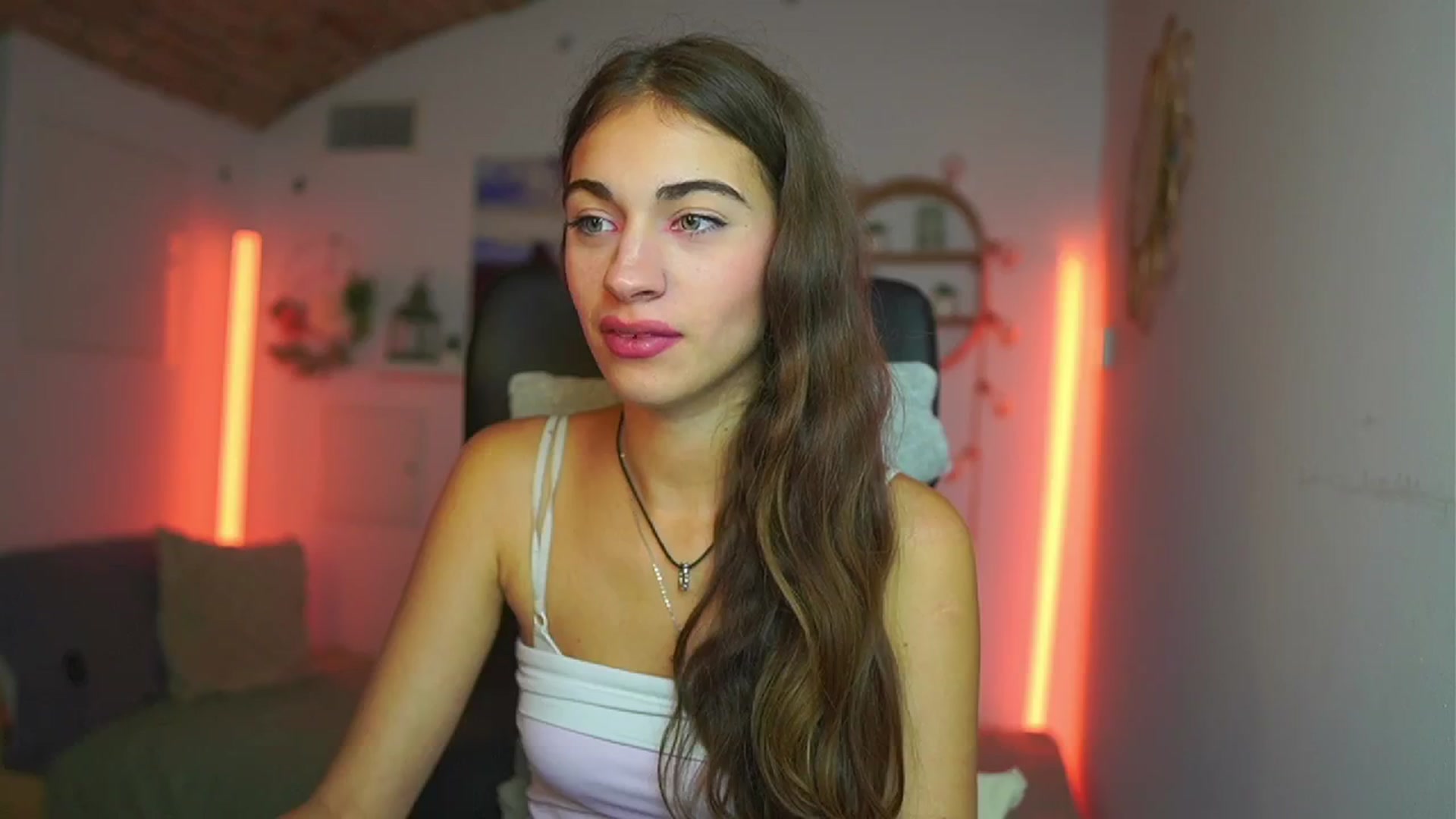 Gallery image thumbnail from Sophie__Grey's myfreecams stream on, 07/23/2025, 15:00 image 20 of 20