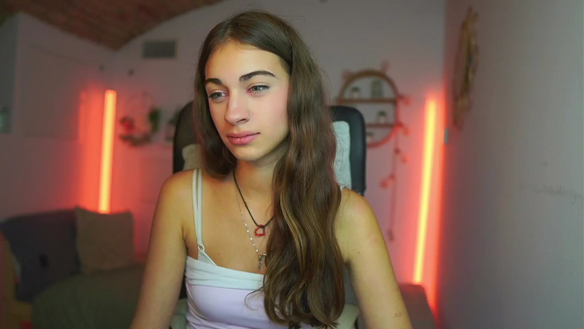 Gallery image thumbnail from Sophie__Grey's myfreecams stream on, 07/23/2025, 17:55 image 16 of 20