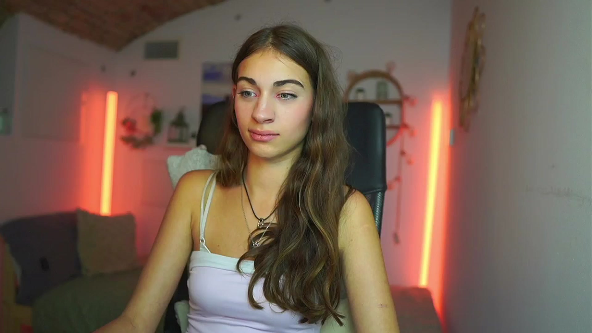 Gallery image thumbnail from Sophie__Grey's myfreecams stream on, 07/23/2025, 17:55 image 8 of 20