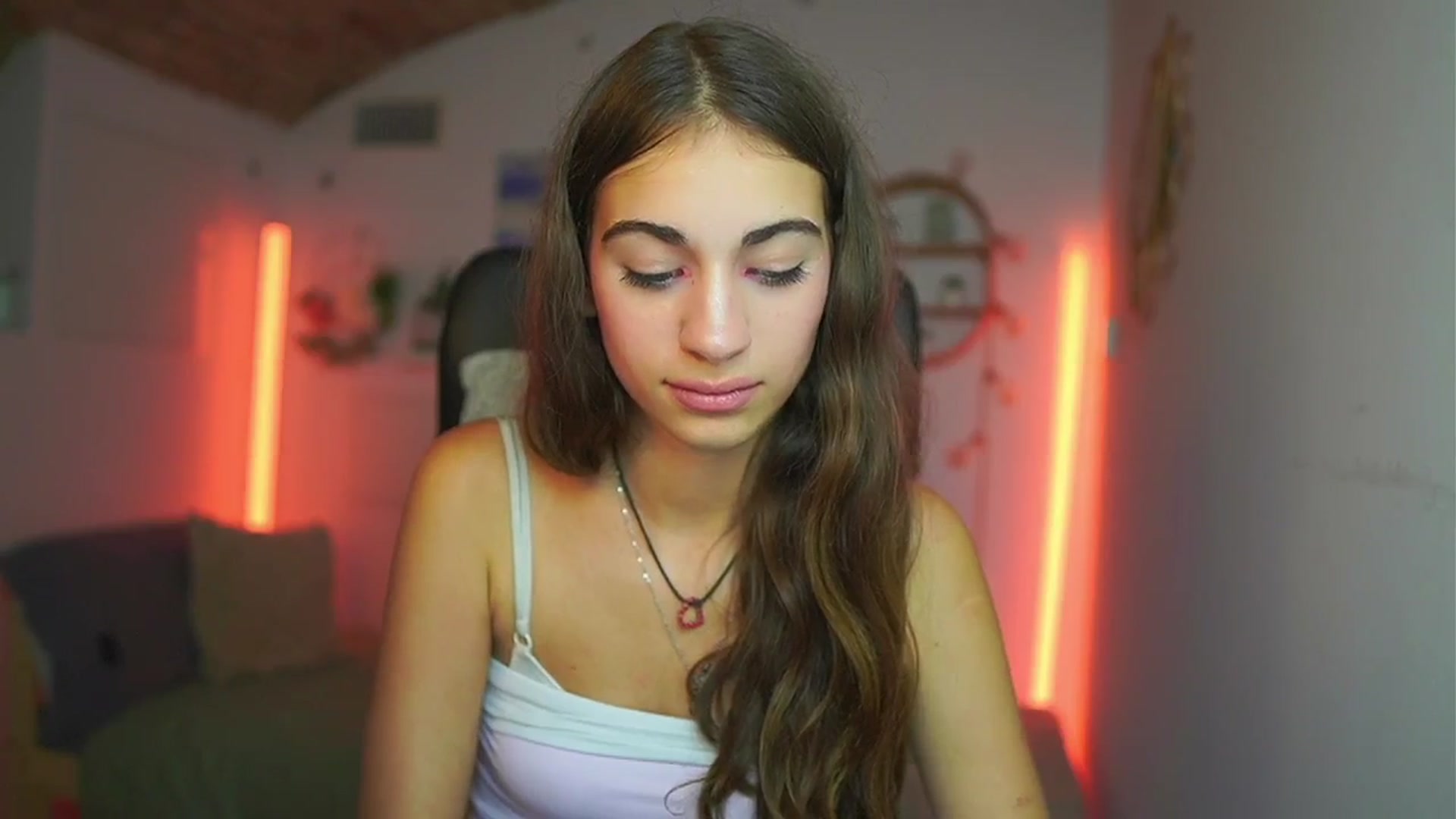 Gallery image thumbnail from Sophie__Grey's myfreecams stream on, 07/23/2025, 17:55 image 20 of 20