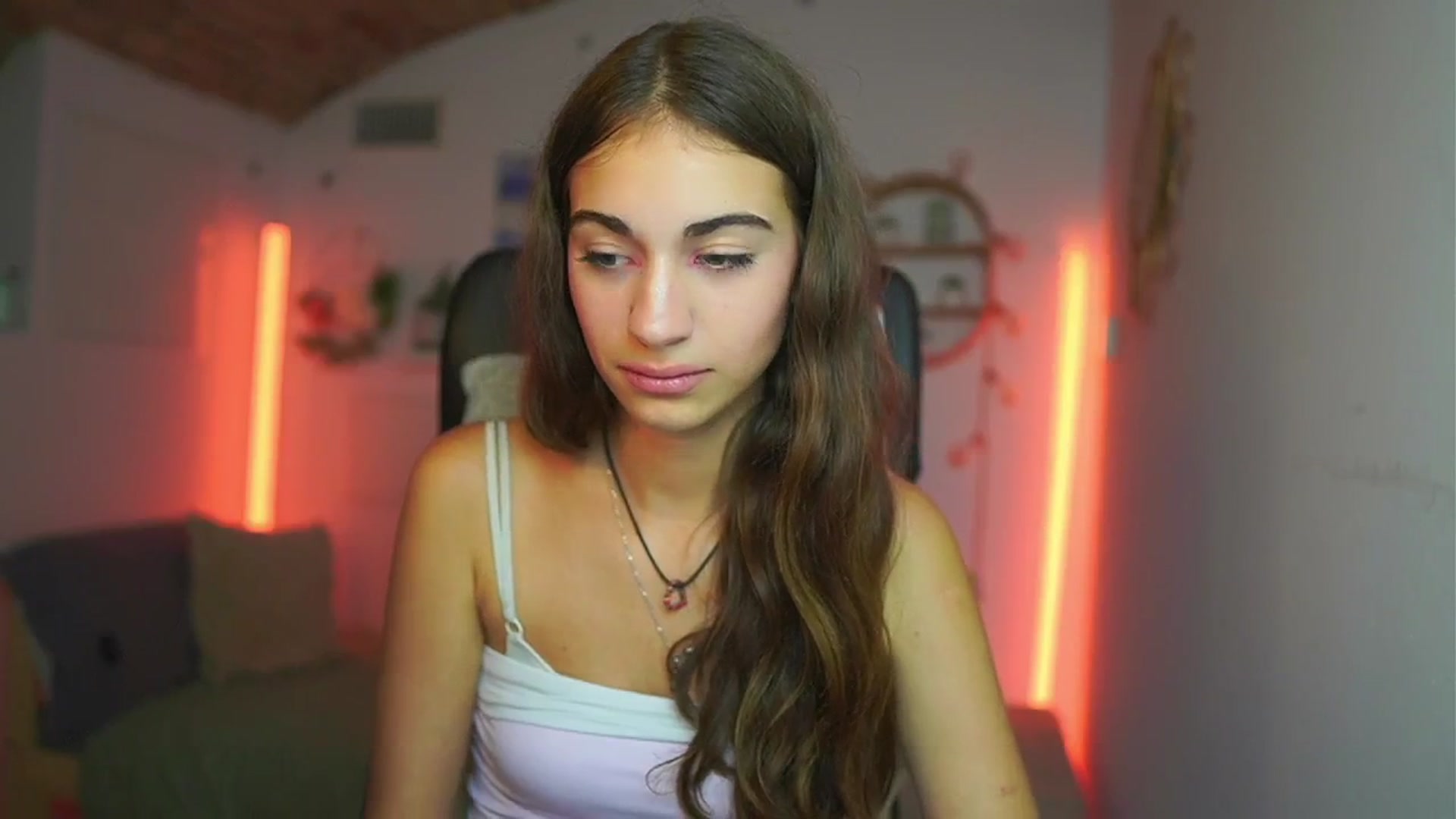 Gallery image thumbnail from Sophie__Grey's myfreecams stream on, 07/23/2025, 17:55 image 19 of 20