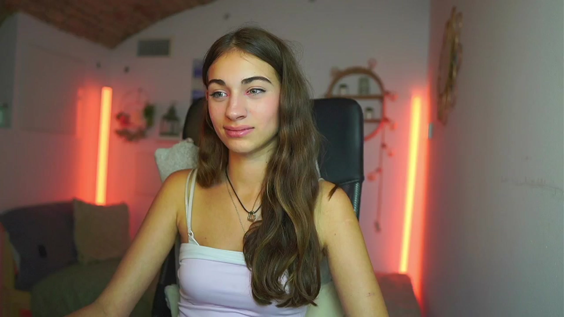 Gallery image thumbnail from Sophie__Grey's myfreecams stream on, 07/23/2025, 17:55 image 10 of 20