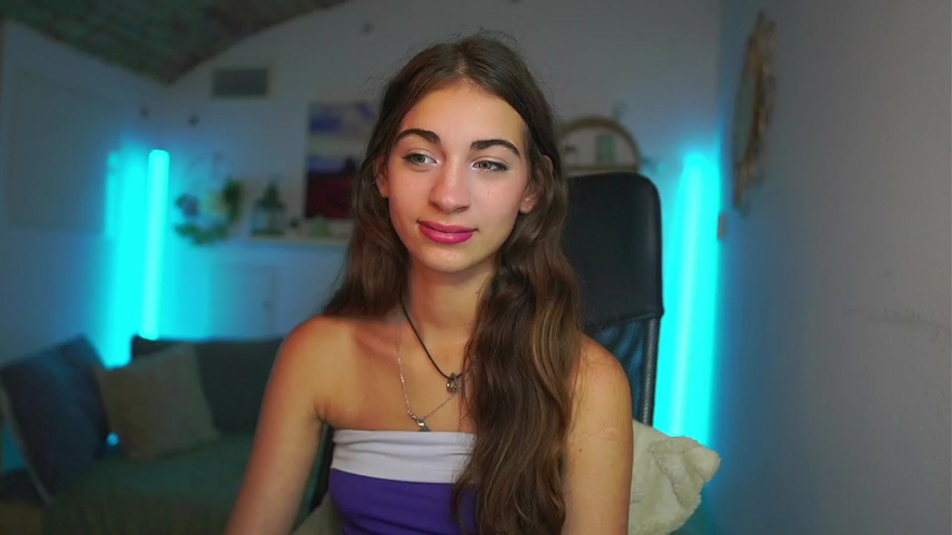Gallery image thumbnail from Sophie__Grey's myfreecams stream on, 07/24/2025, 14:10 image 20 of 20